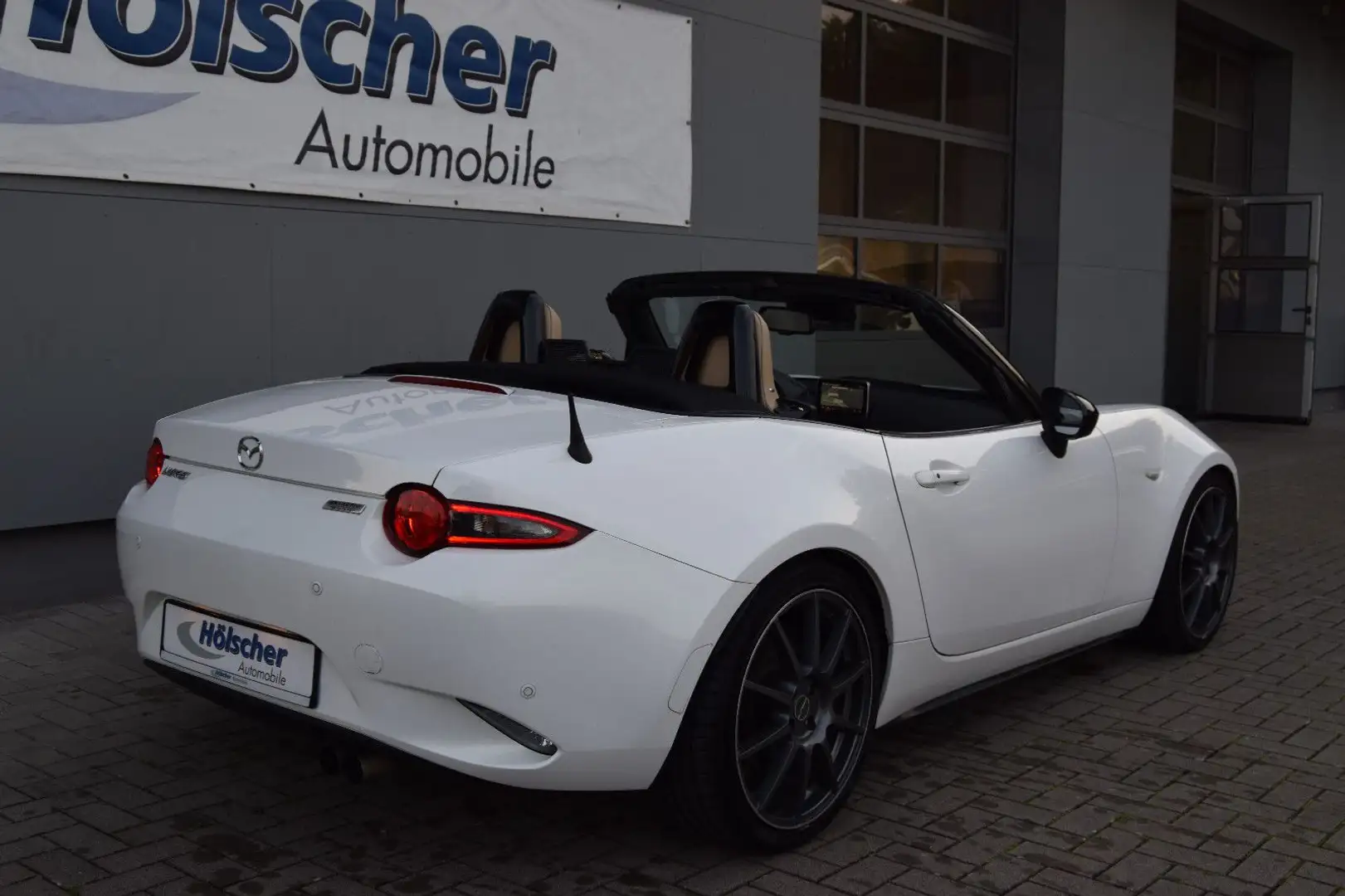 Mazda MX-5 !AUTOM! Sports-Line,Navi,Leder,LED,Sitzh, Blanc - 2