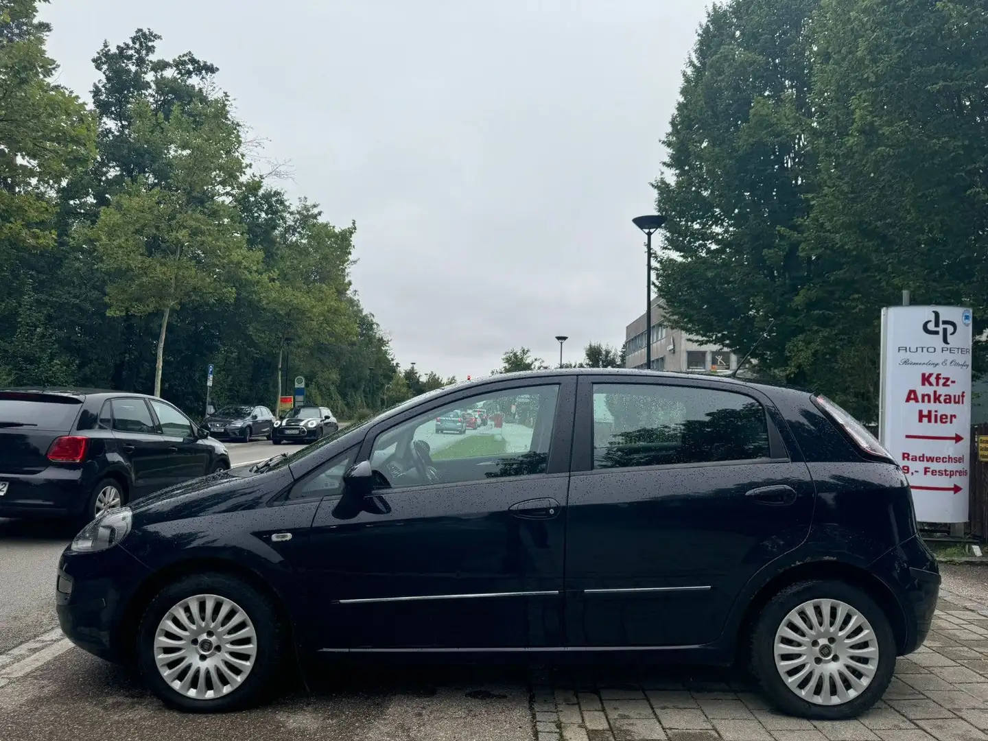 Fiat Punto Easy 20 Jahre AKTION 2,0 % Finanzierung Blau - 2