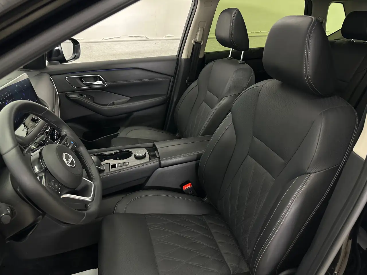Nissan Rogue fotografie Nissan Rogue