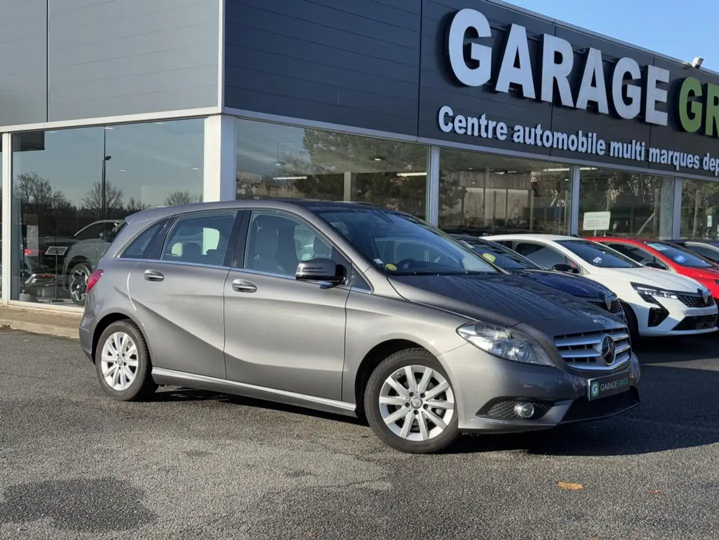 Mercedes-Benz B 180 180 CDI BlueEFFICIENCY Design Gris - 1