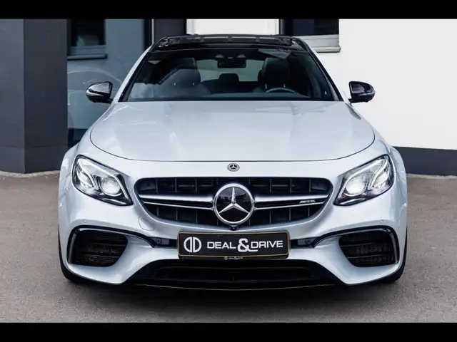 Mercedes-Benz E Class view 5