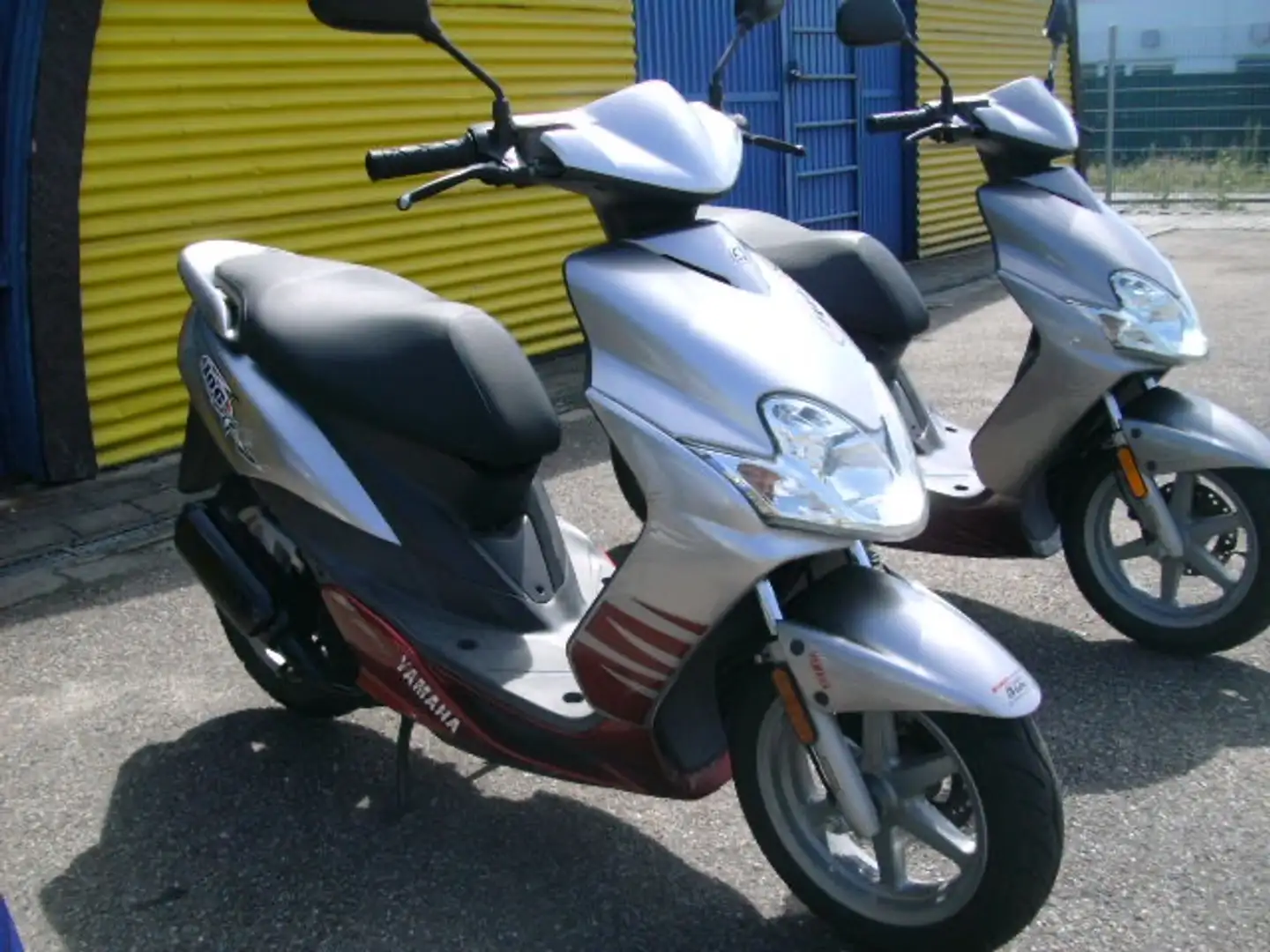 Yamaha Jog R AC **99 Gebrauchte Roller auf Lager** Silber - 2