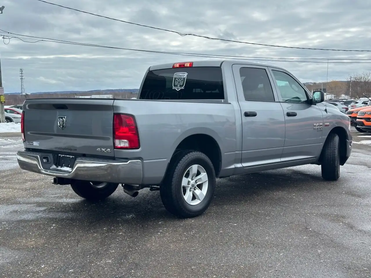 RAM 1500 снимка RAM 1500