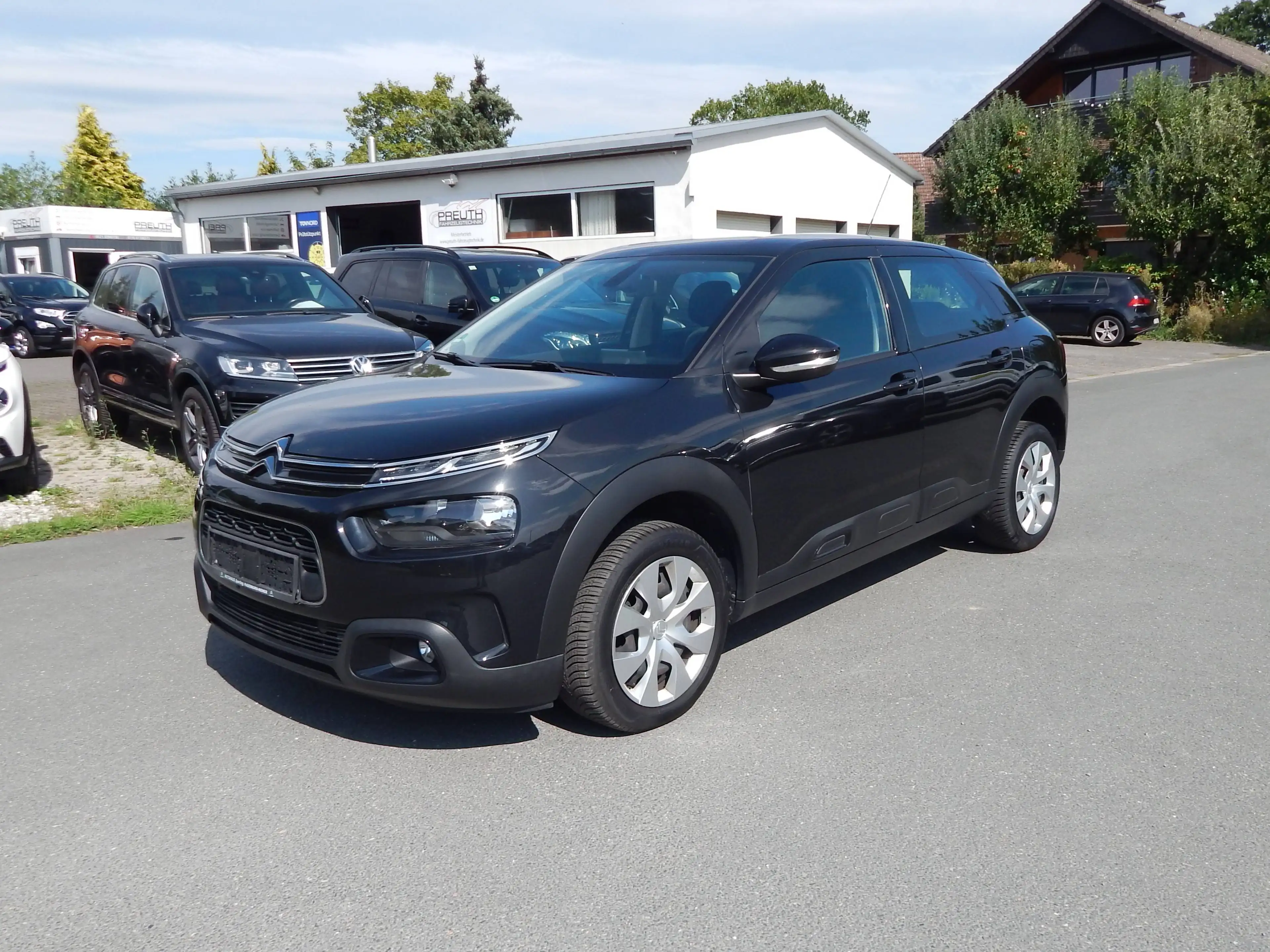 Citroen C4 Cactus Feel 2.Hand~KAMERA~NAVI~TÜV~SHZ~PDC~ — photo 2