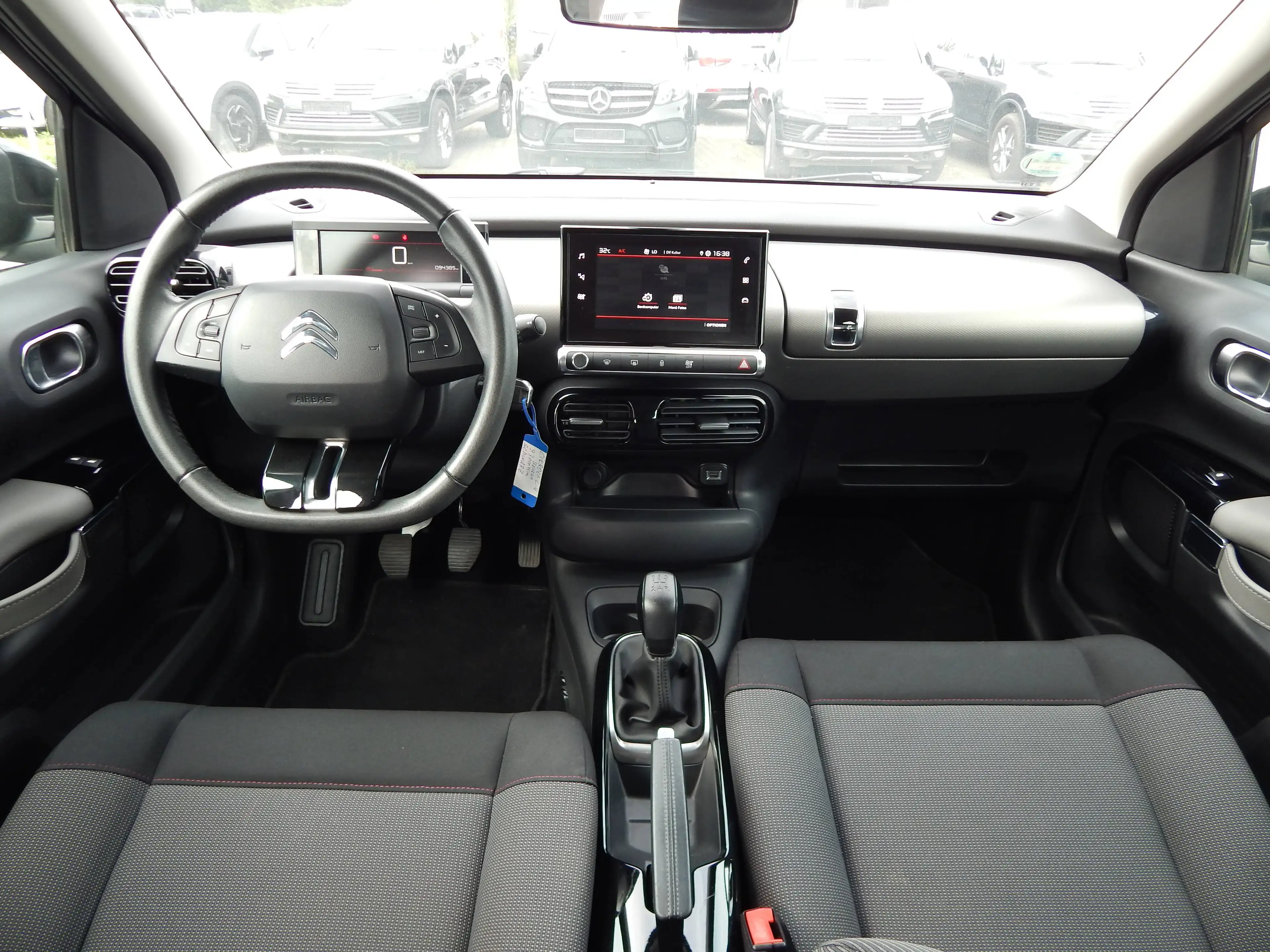 Citroen C4 Cactus Feel 2.Hand~KAMERA~NAVI~TÜV~SHZ~PDC~ — photo 10