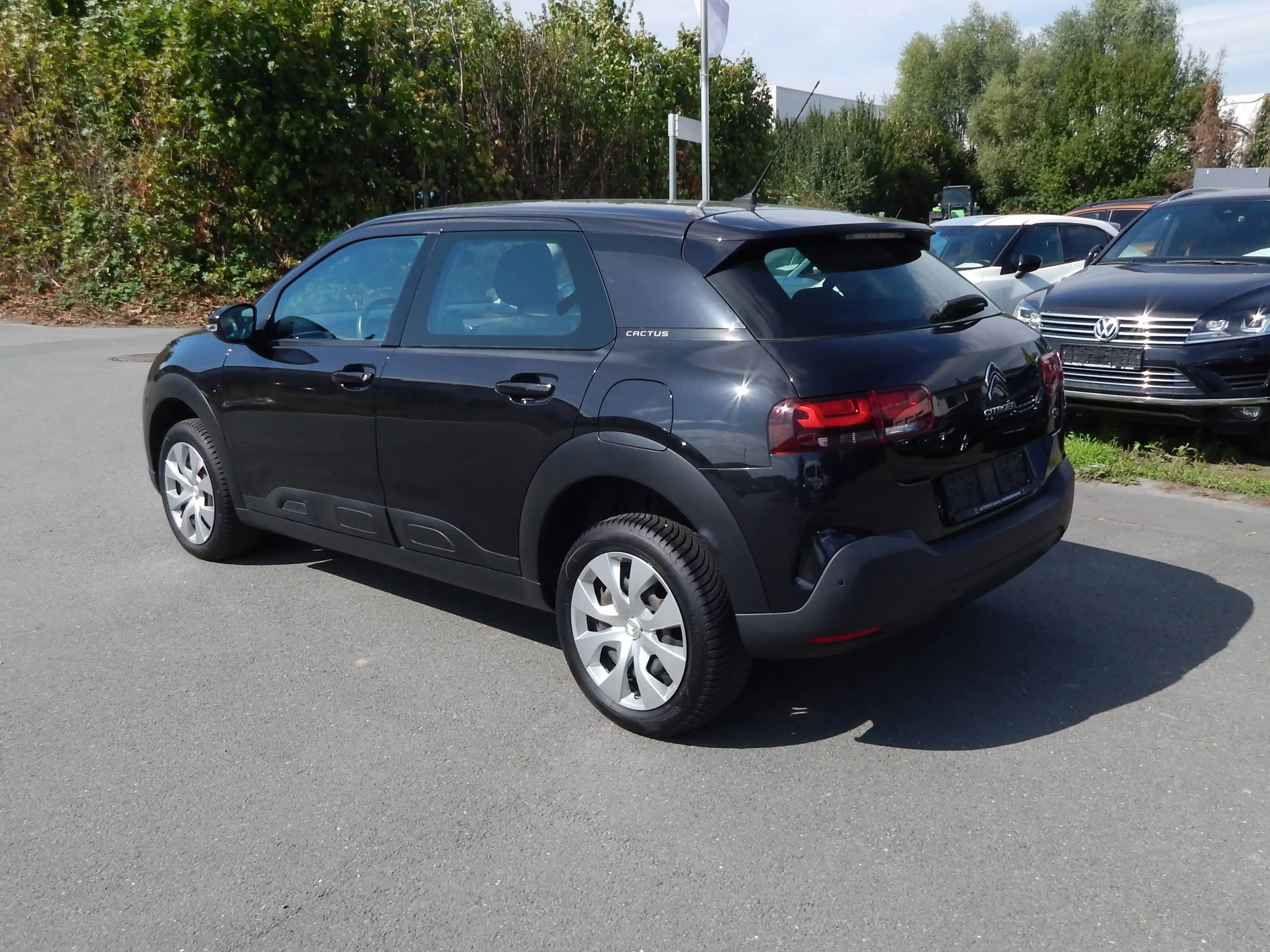 Citroen C4 Cactus Feel 2.Hand~KAMERA~NAVI~TÜV~SHZ~PDC~ — photo 4
