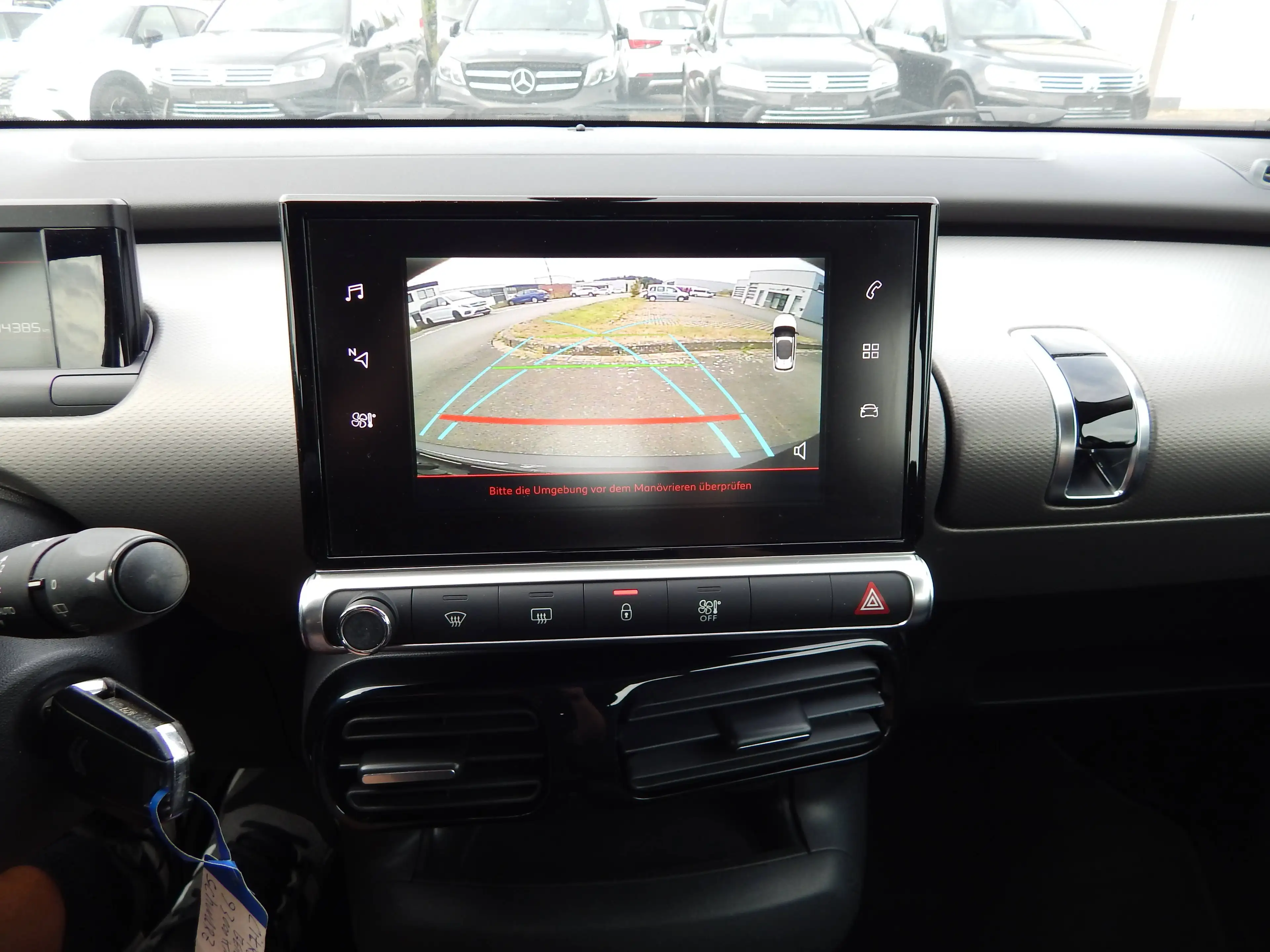 Citroen C4 Cactus Feel 2.Hand~KAMERA~NAVI~TÜV~SHZ~PDC~ — photo 18