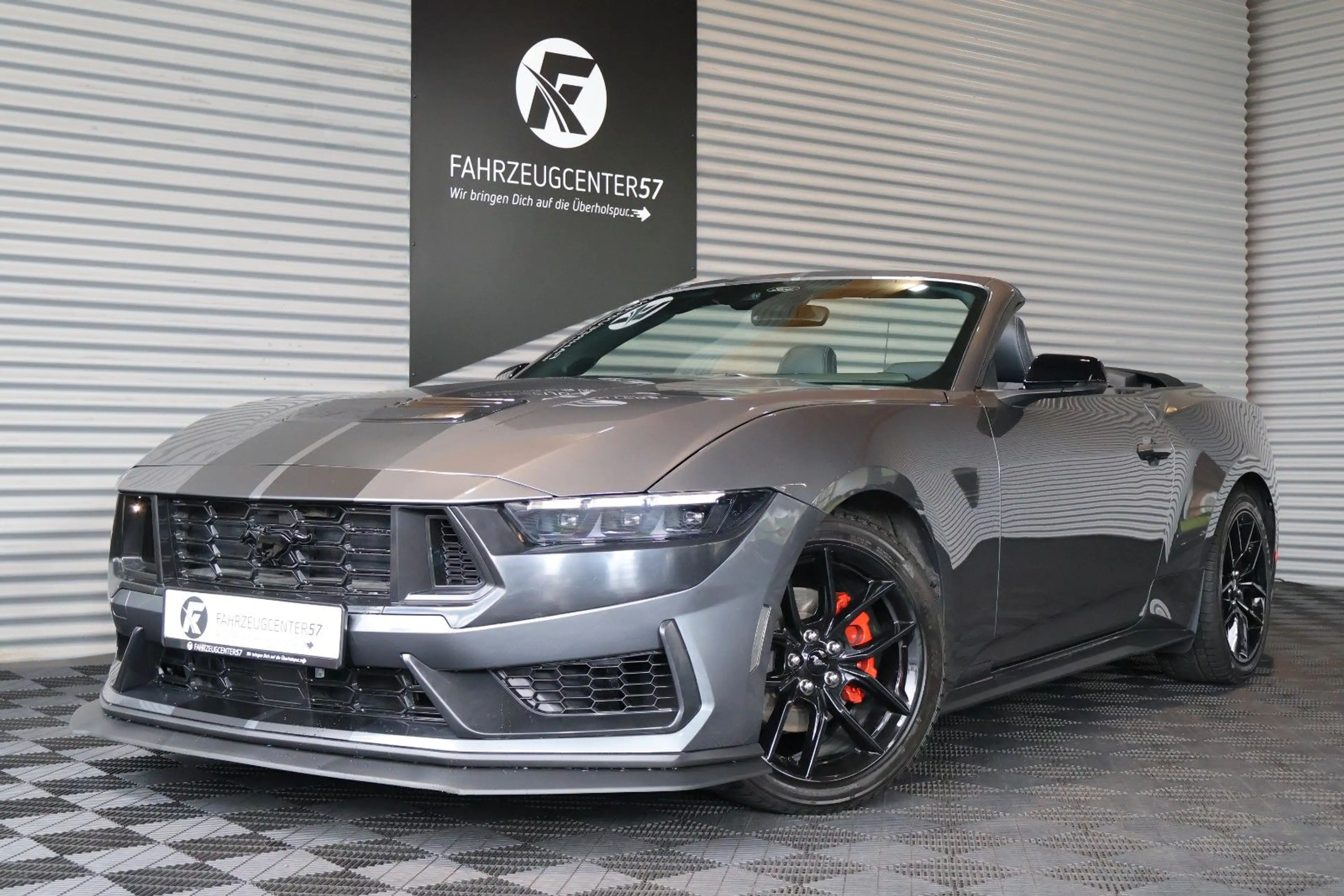 Ford Mustang 2.3L EcoBoost LED/RFK/CARPLAY/KAMERA