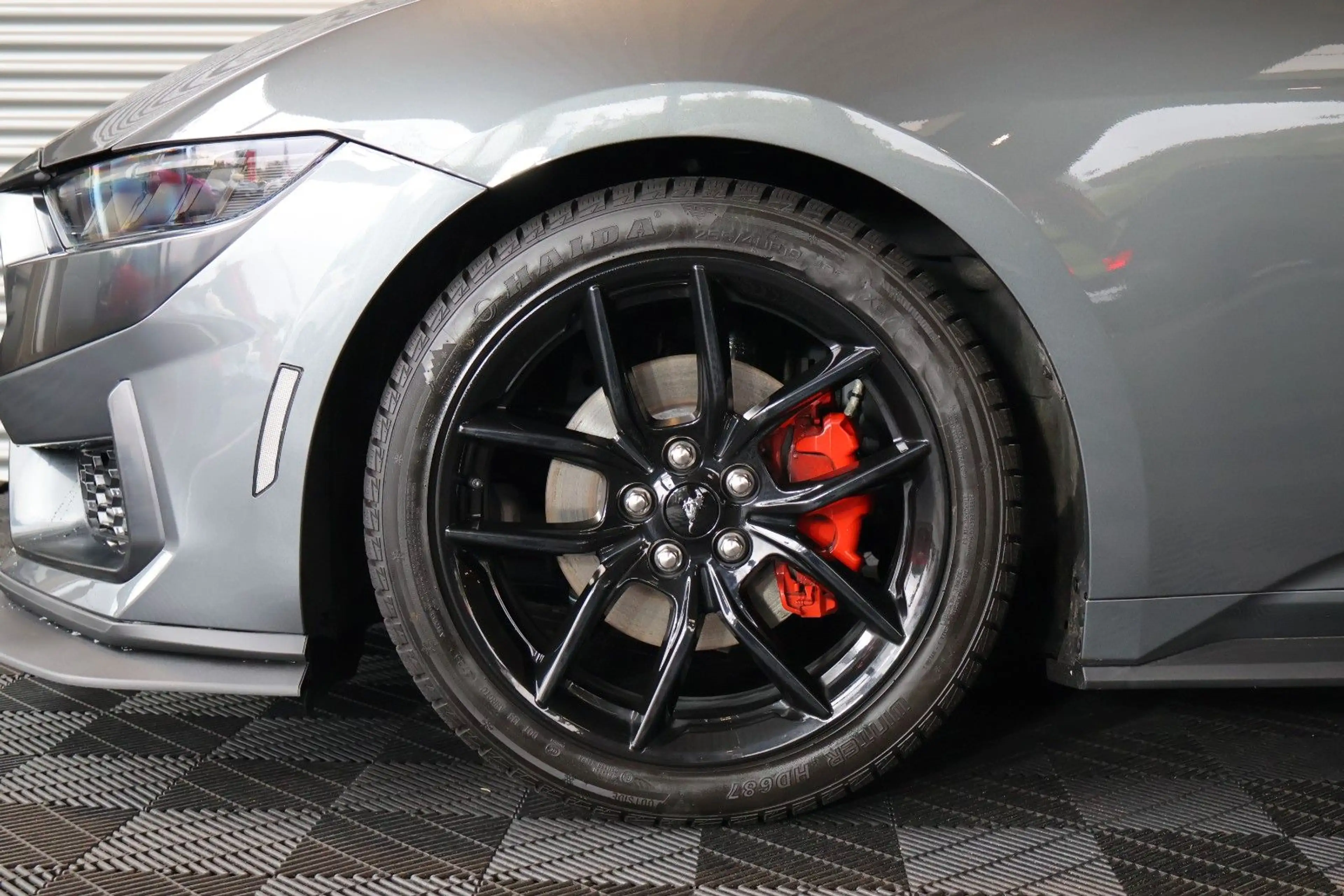 Ford Mustang 2.3L EcoBoost LED/RFK/CARPLAY/KAMERA — photo 3