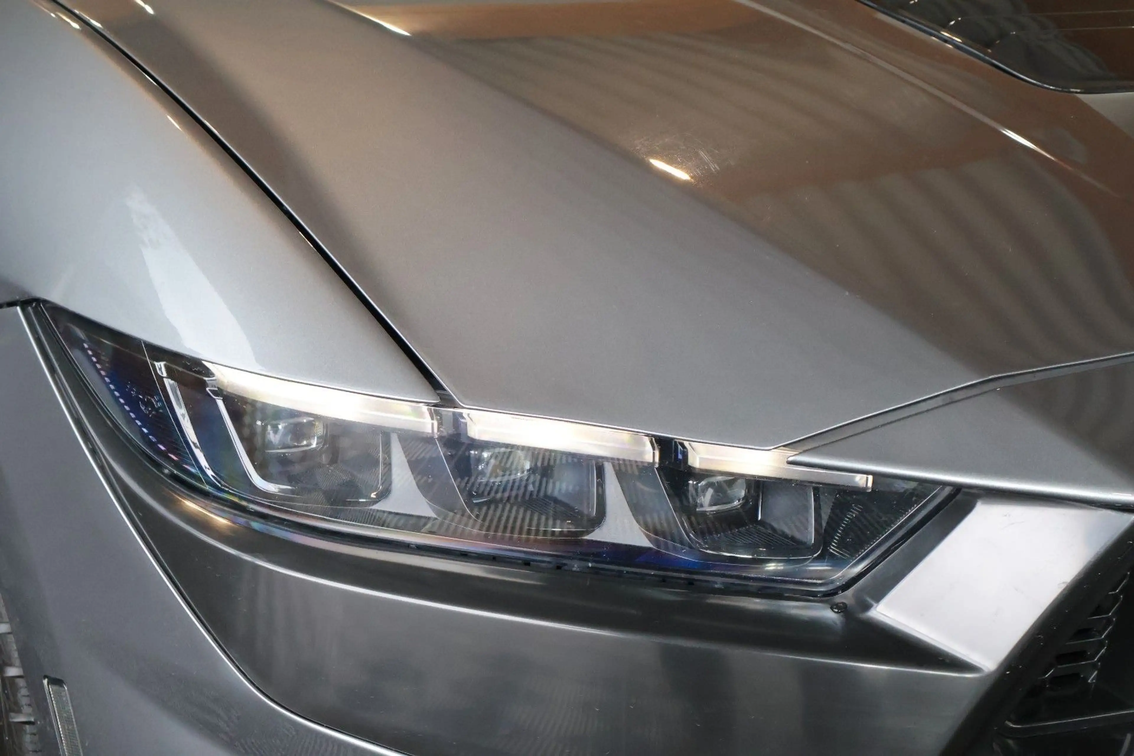 Ford Mustang 2.3L EcoBoost LED/RFK/CARPLAY/KAMERA — photo 5