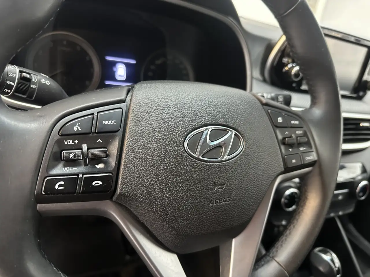 Hyundai TUCSON снимка Hyundai TUCSON