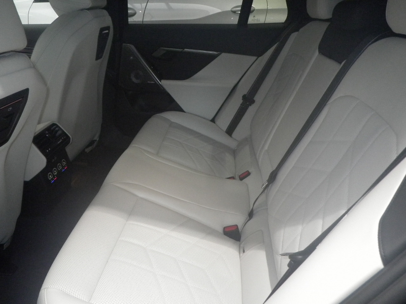 BMW 550 e xDrive Touring Sportpaket HUD AD AHK-klappbar AH — photo 10