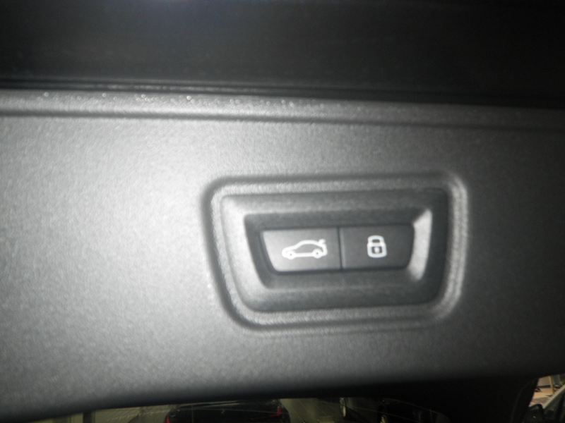 BMW 550 e xDrive Touring Sportpaket HUD AD AHK-klappbar AH — photo 12