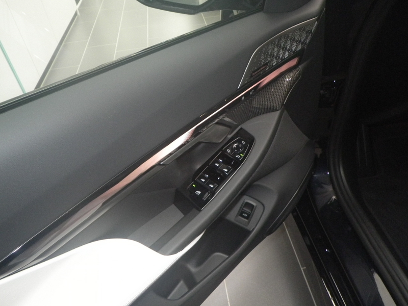 BMW 550 e xDrive Touring Sportpaket HUD AD AHK-klappbar AH — photo 6