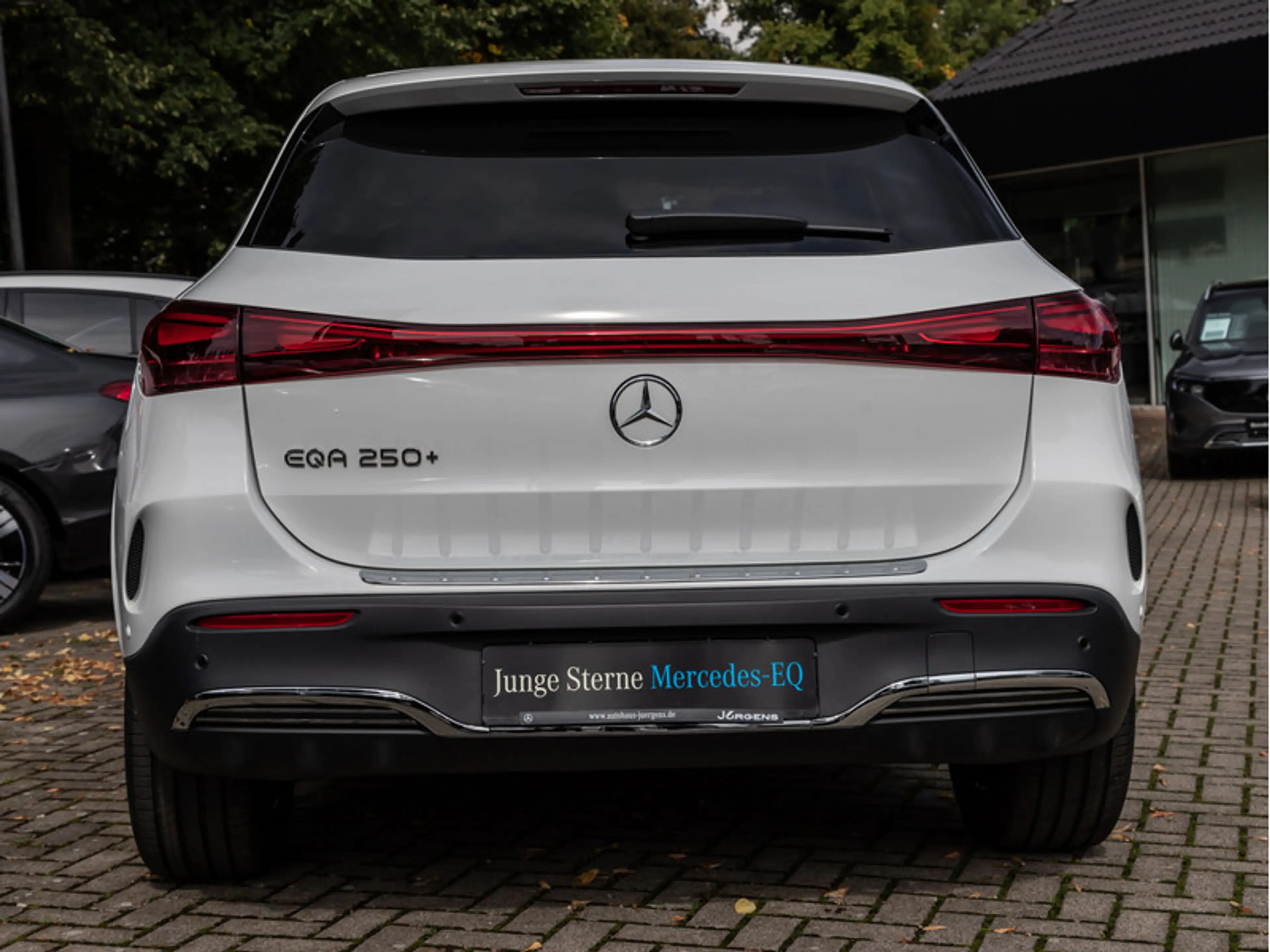 Mercedes-Benz EQA 250 + AMG-Sport/LED/Kamera/THERMOTRONIC/Totw — photo 5