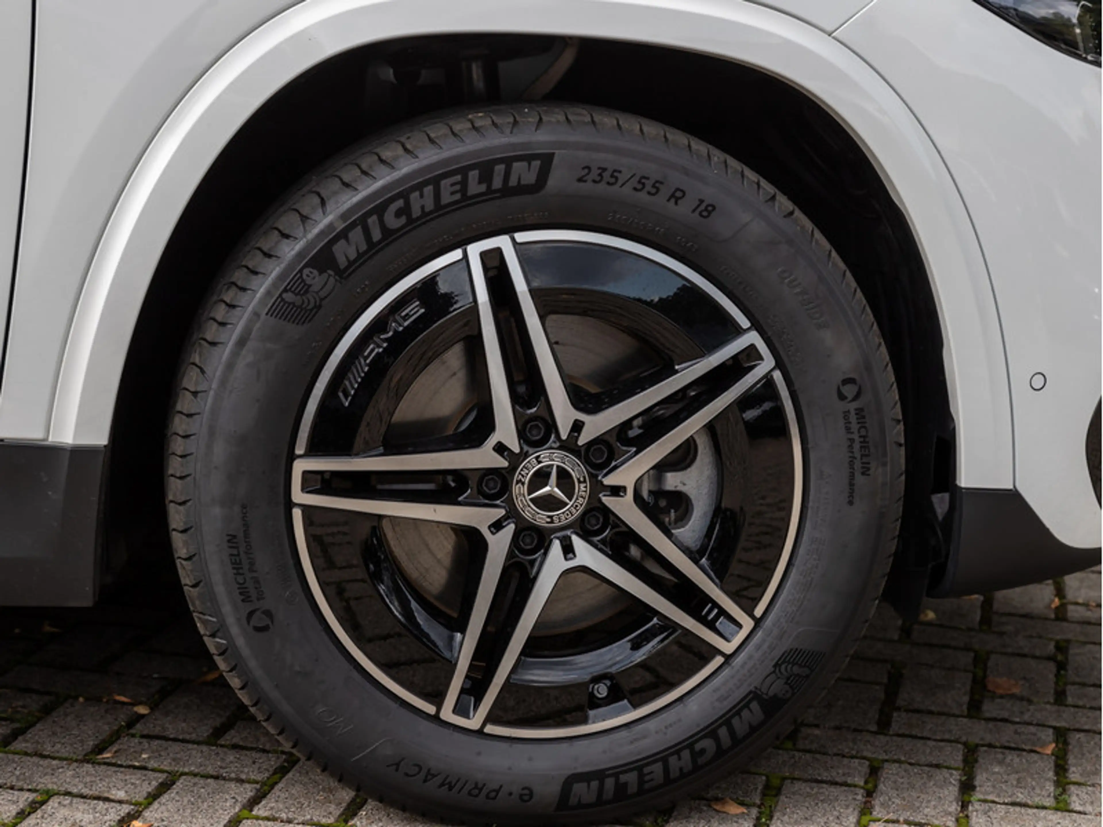 Mercedes-Benz EQA 250 + AMG-Sport/LED/Kamera/THERMOTRONIC/Totw — photo 8