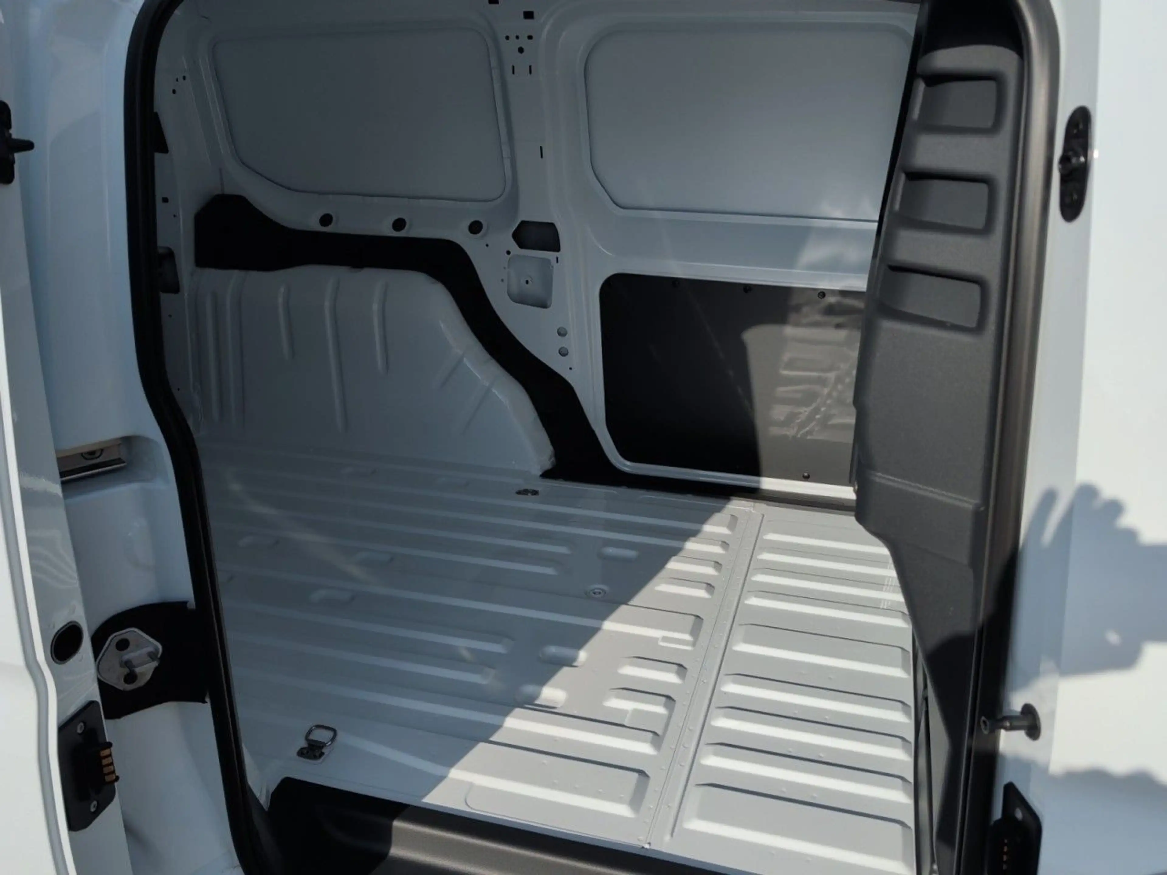 Ford Transit Connect Trend L2 Aut.+Navi+Park-Pilot — photo 14