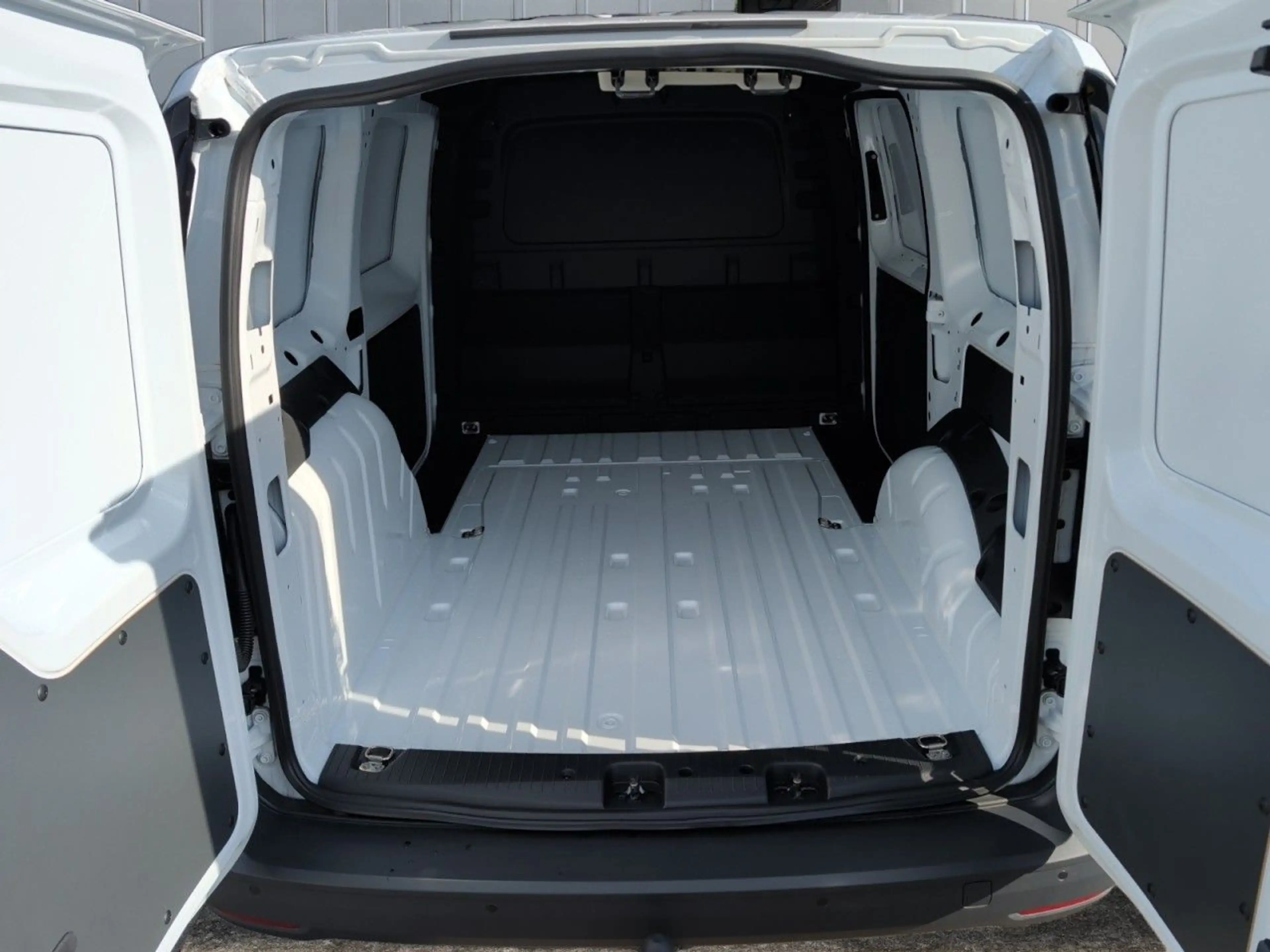 Ford Transit Connect Trend L2 Aut.+Navi+Park-Pilot — photo 6