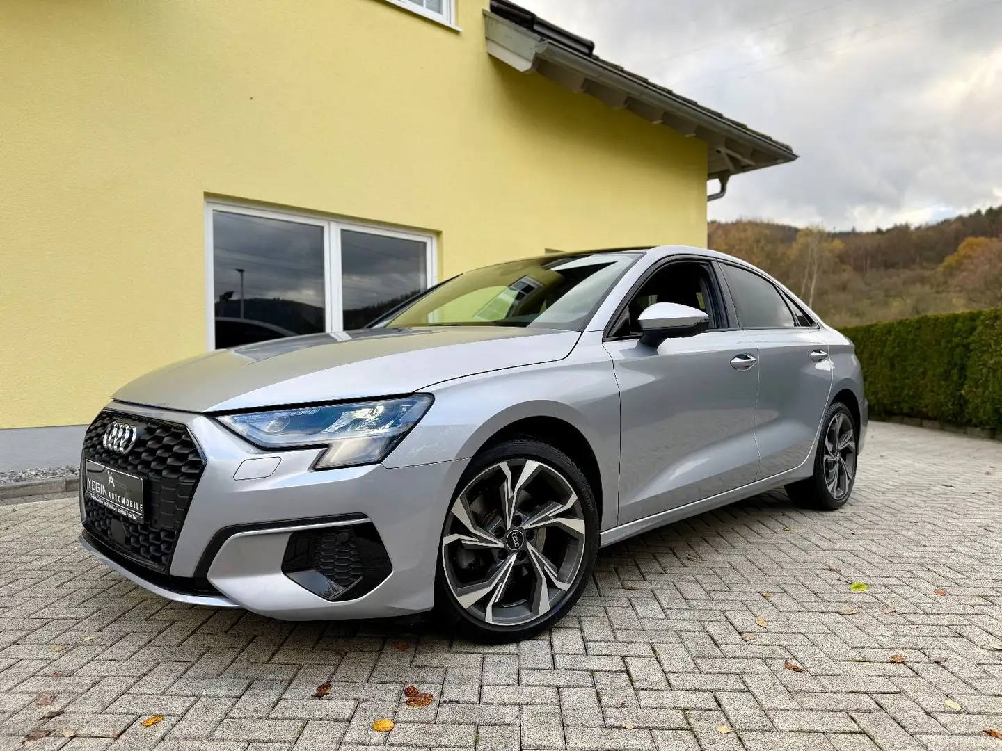 Audi A3 Lim. 35 TFSI Virtual-LED-Standheizung mit FB Silber - 2