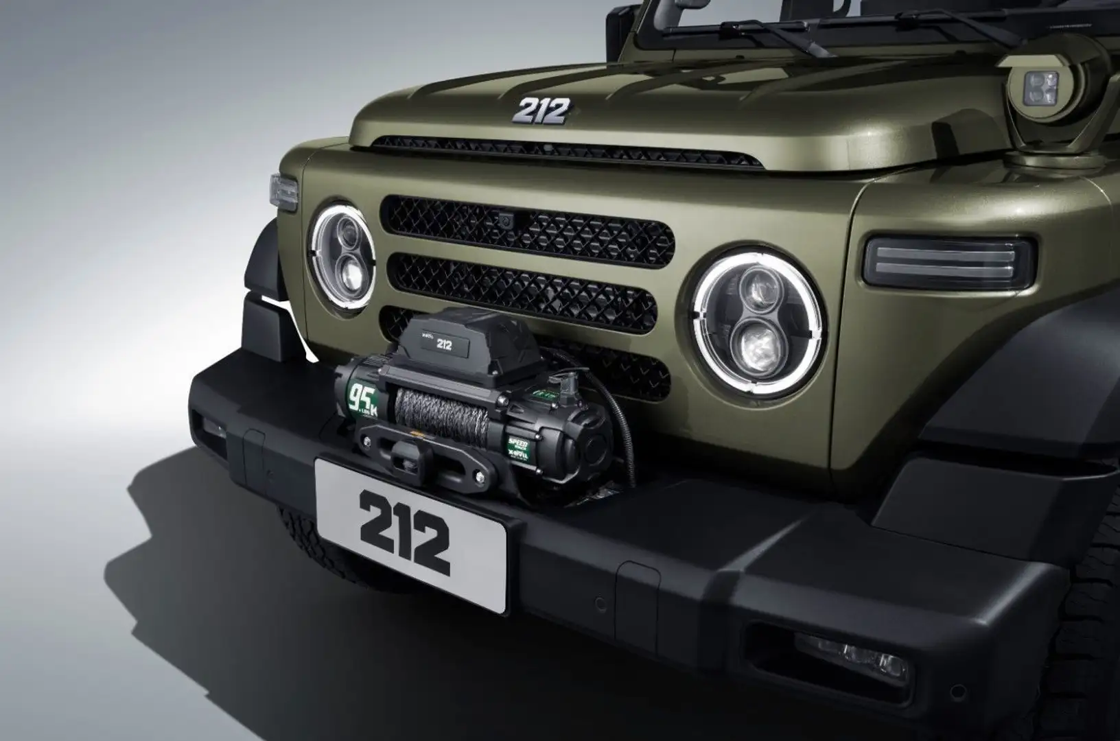 BAW 212 LED Seilwinde Suchscheinwerfer 4x4 Grün - 2