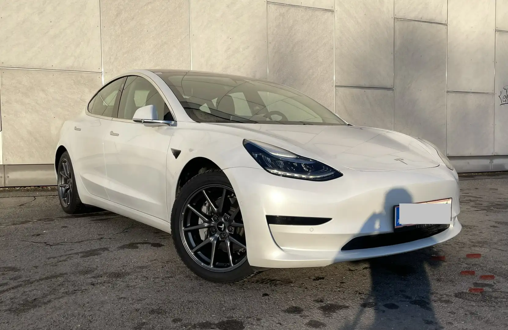 Tesla Model 3 Standard Reichweite Plus Hinterradantrieb Weiß - 1