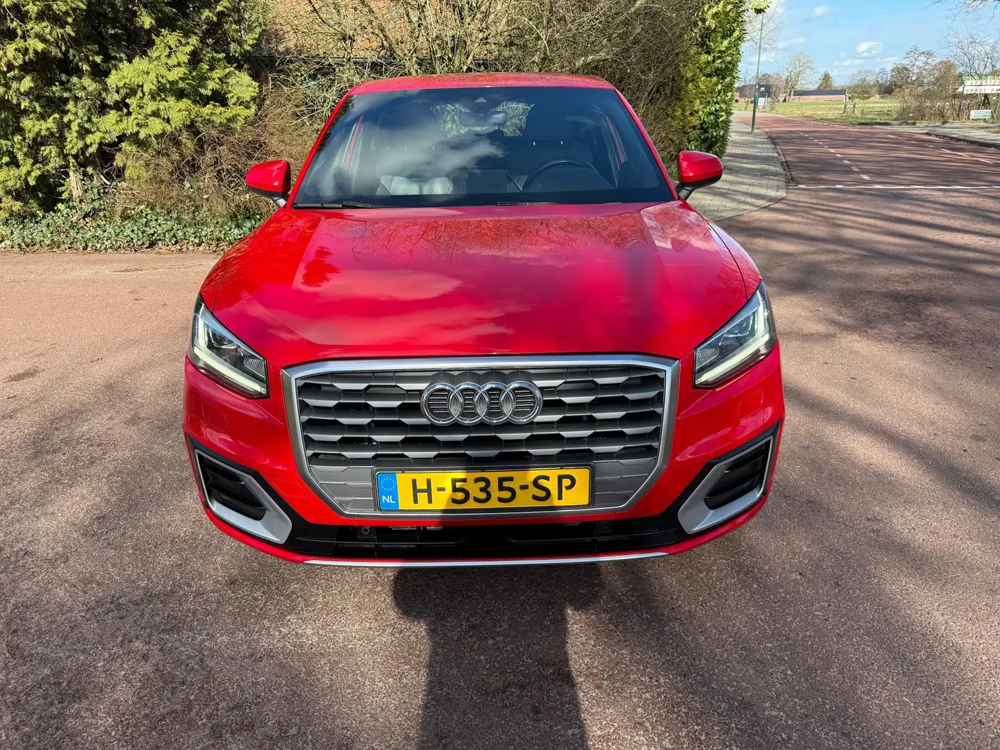 Audi Q2 1.4 TFSI CoD Launch Edition / S.line / Navi / lede Rot - 2