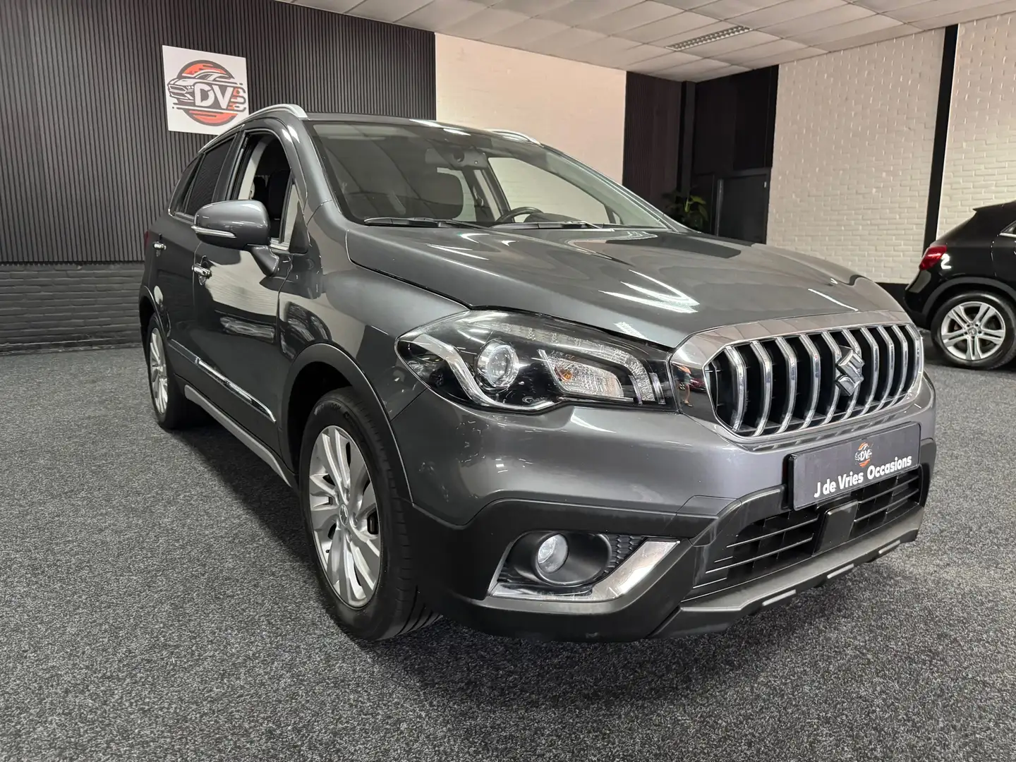 Suzuki S-Cross 1.4 Boosterjet High Executive, NAV, STL VERW, CRUI Grijs - 2