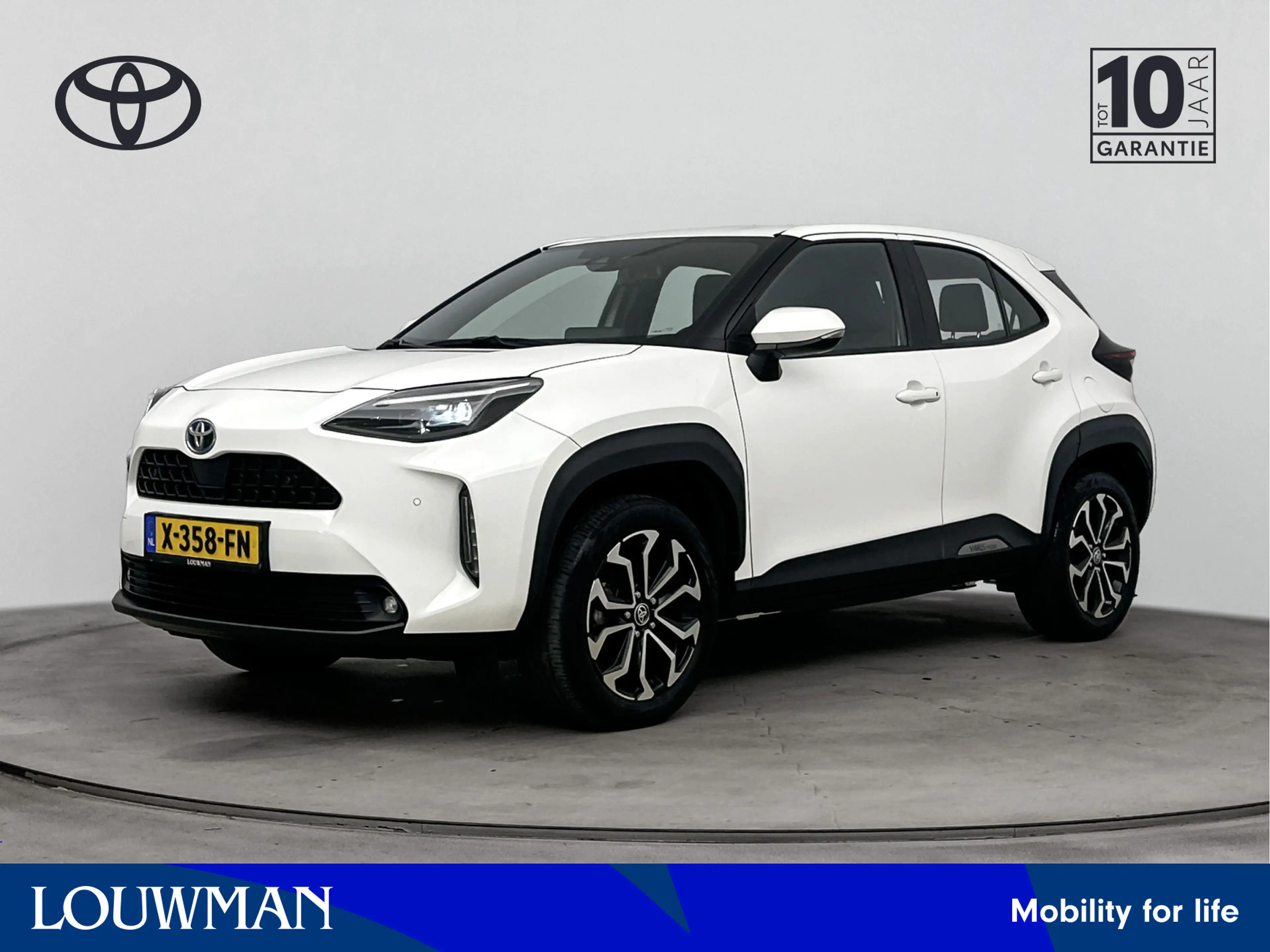 Toyota Yaris Cross 1.5 Hybrid Dynamic | Voorruit-Stuur-Stoelverwarmin