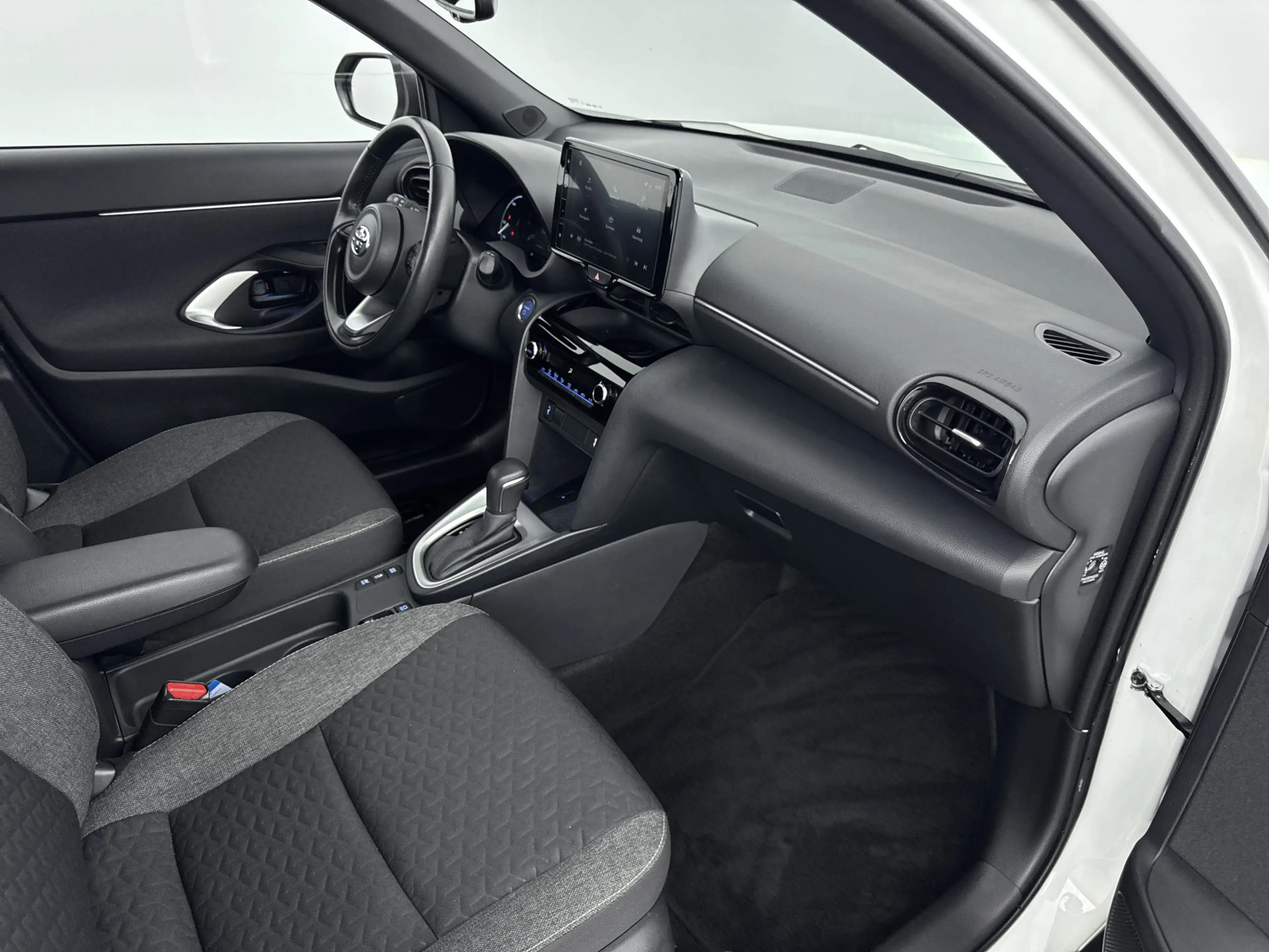 Toyota Yaris Cross 1.5 Hybrid Dynamic | Voorruit-Stuur-Stoelverwarmin — photo 6