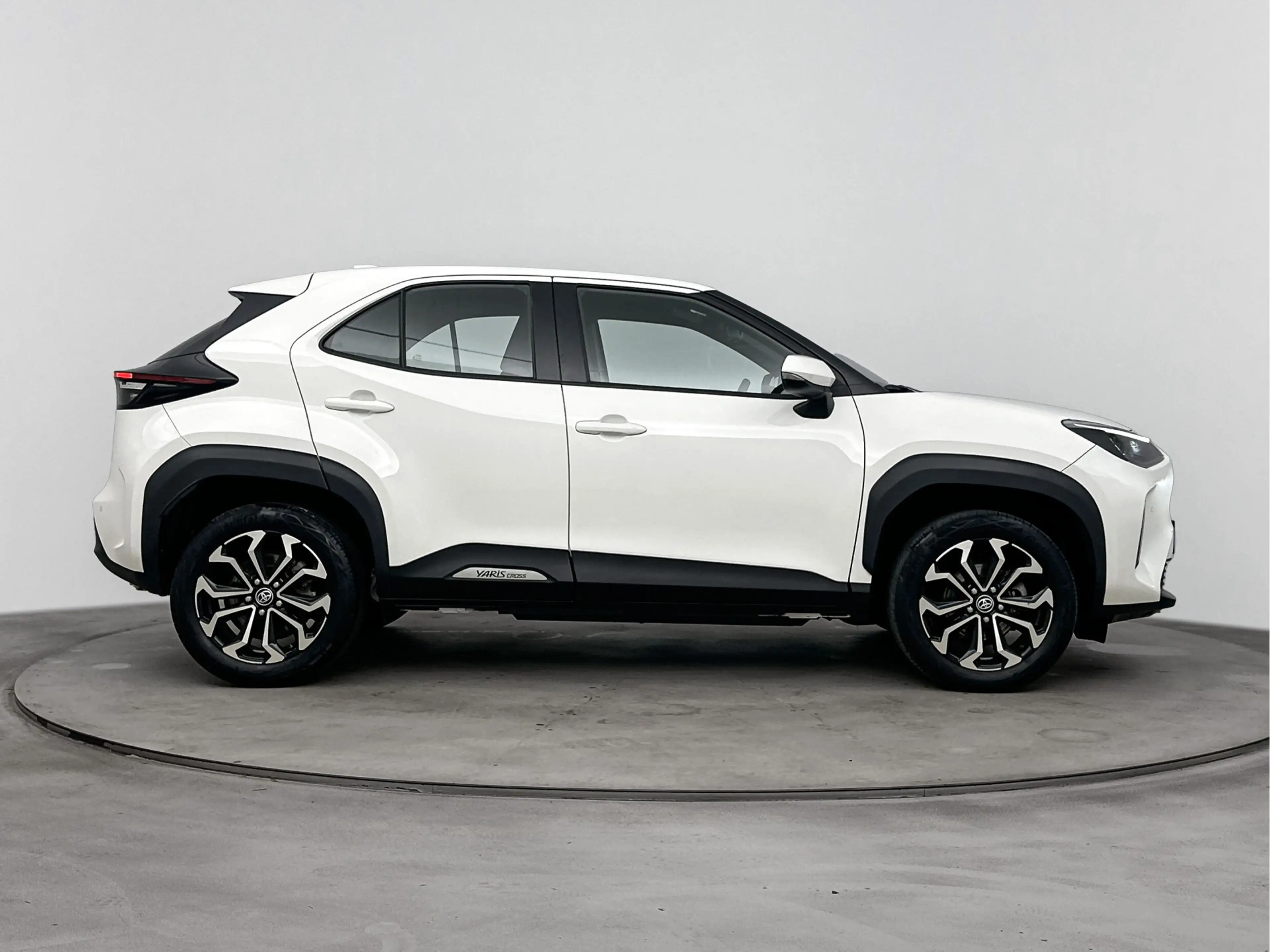Toyota Yaris Cross 1.5 Hybrid Dynamic | Voorruit-Stuur-Stoelverwarmin — photo 11