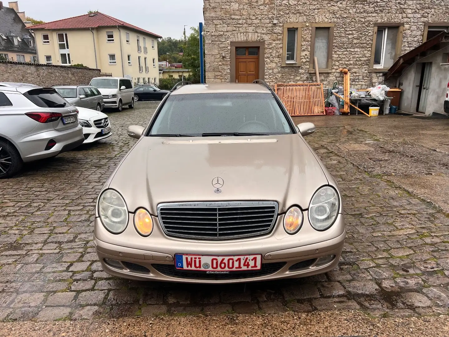 Mercedes-Benz E 220 E -Klasse T-Modell E 220 T CDI*TÜVNEU* Beige - 2