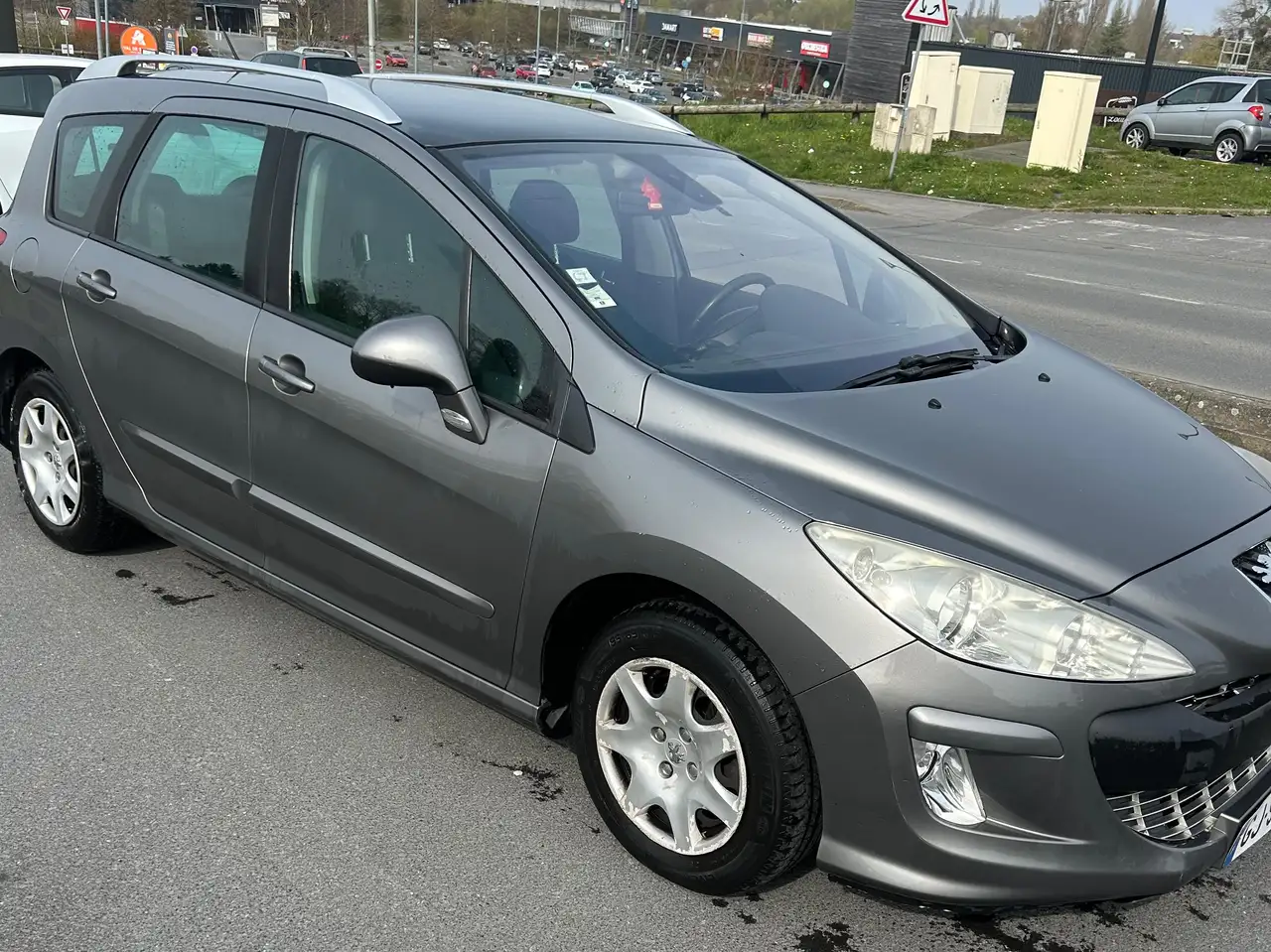 Peugeot 308 SW 1.6 HDi 110ch FAP BVM6 BLUE LION Prem