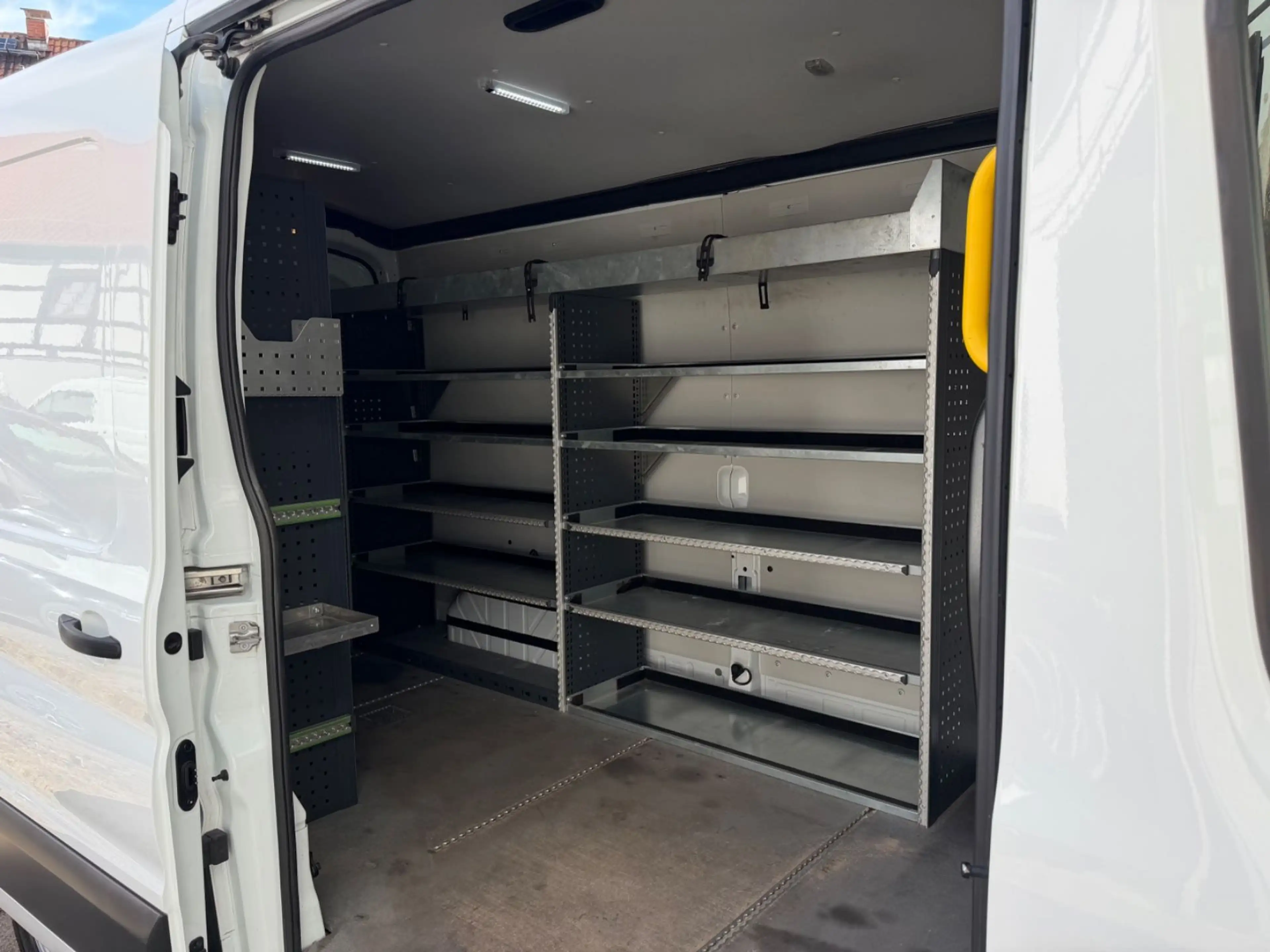 Ford Transit Kasten 350 L3H2 Standheizung — photo 9