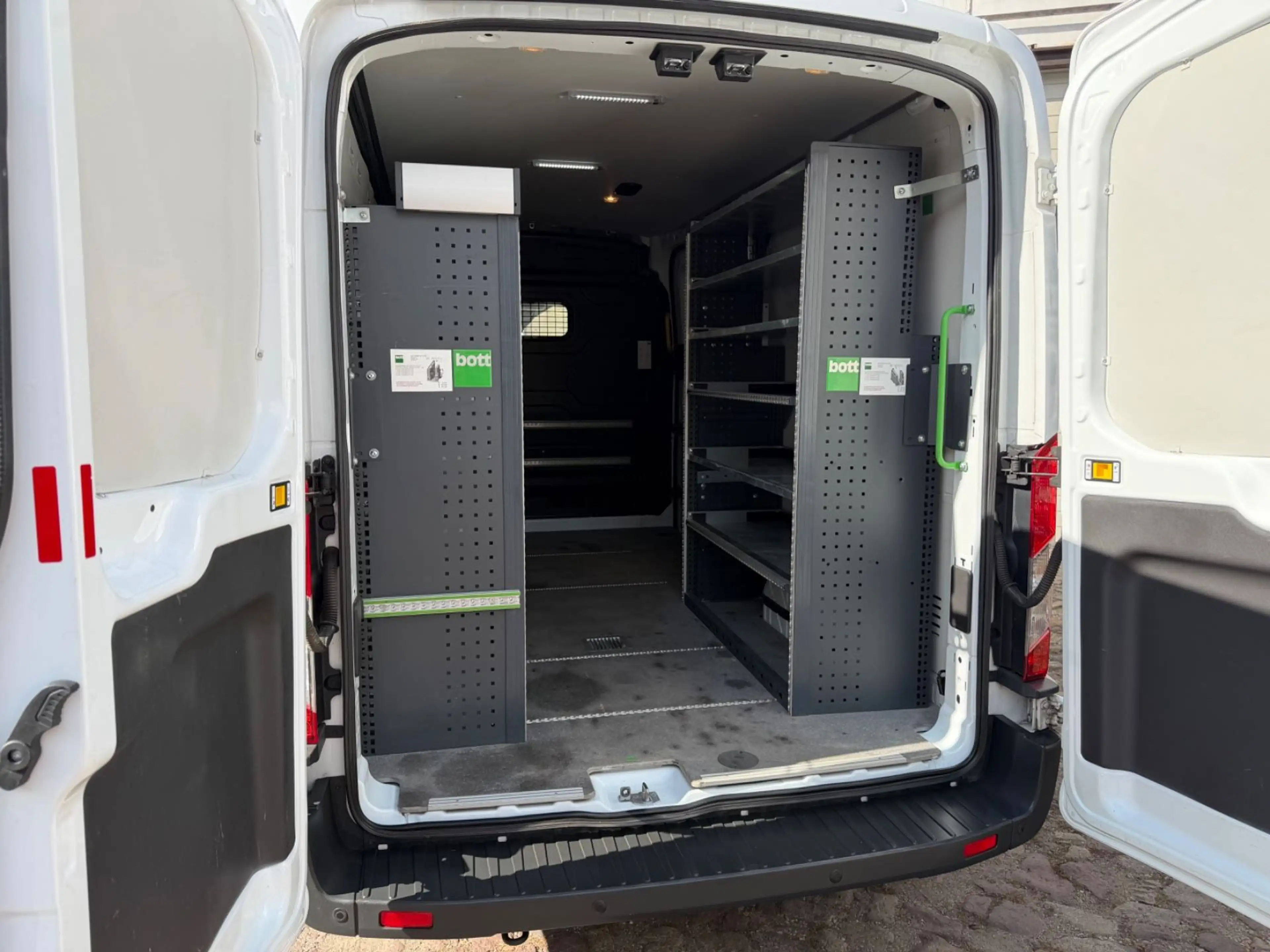 Ford Transit Kasten 350 L3H2 Standheizung — photo 7