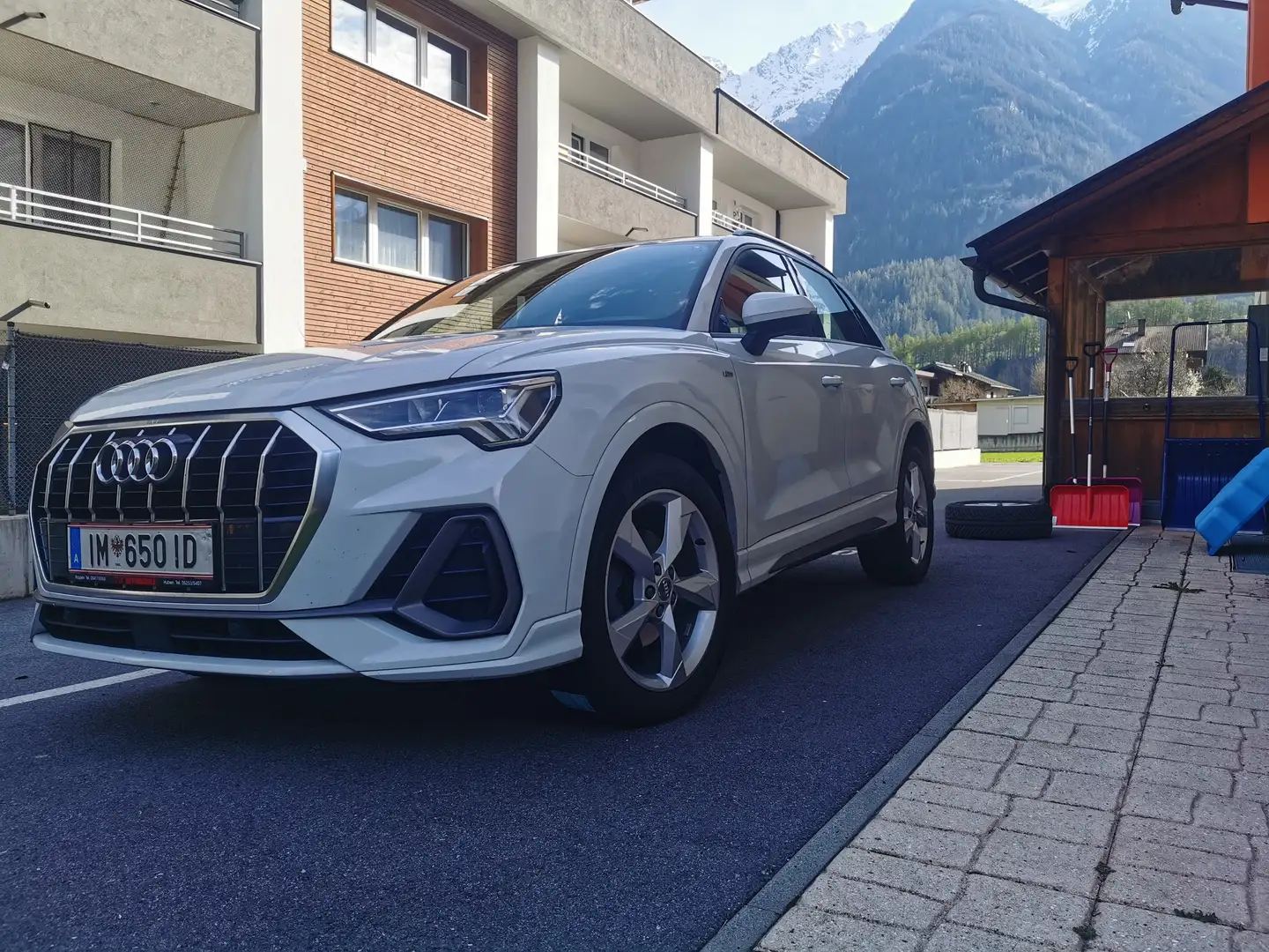 Audi Q3 35 TDI quattro S-line Weiß - 1