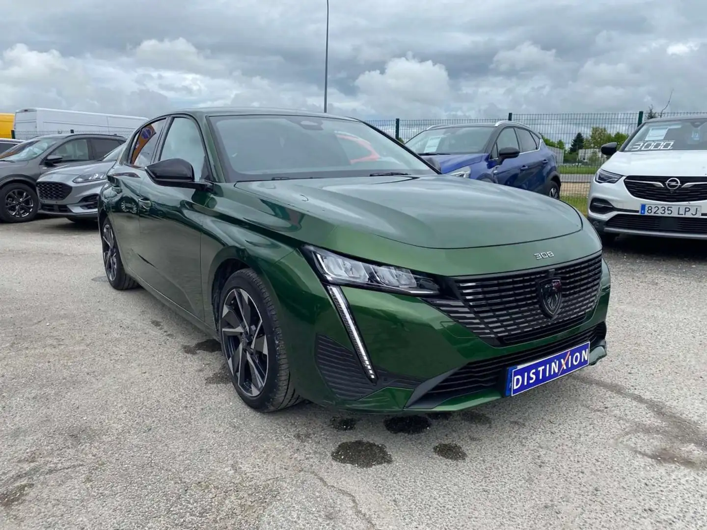 Peugeot 308 1.2i PT S\u0026S - 130 - EAT8 ALLURE PACK + CAMERA Vert - 2