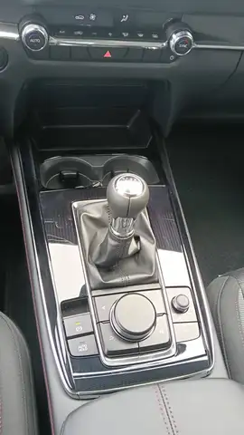 Mazda CX-30 view 17