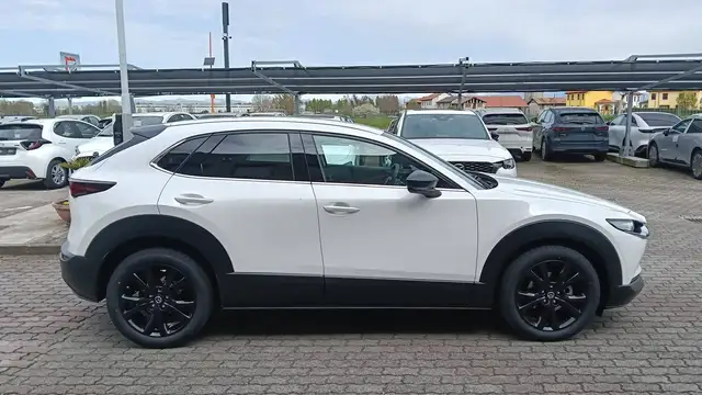 Mazda CX-30 view 9