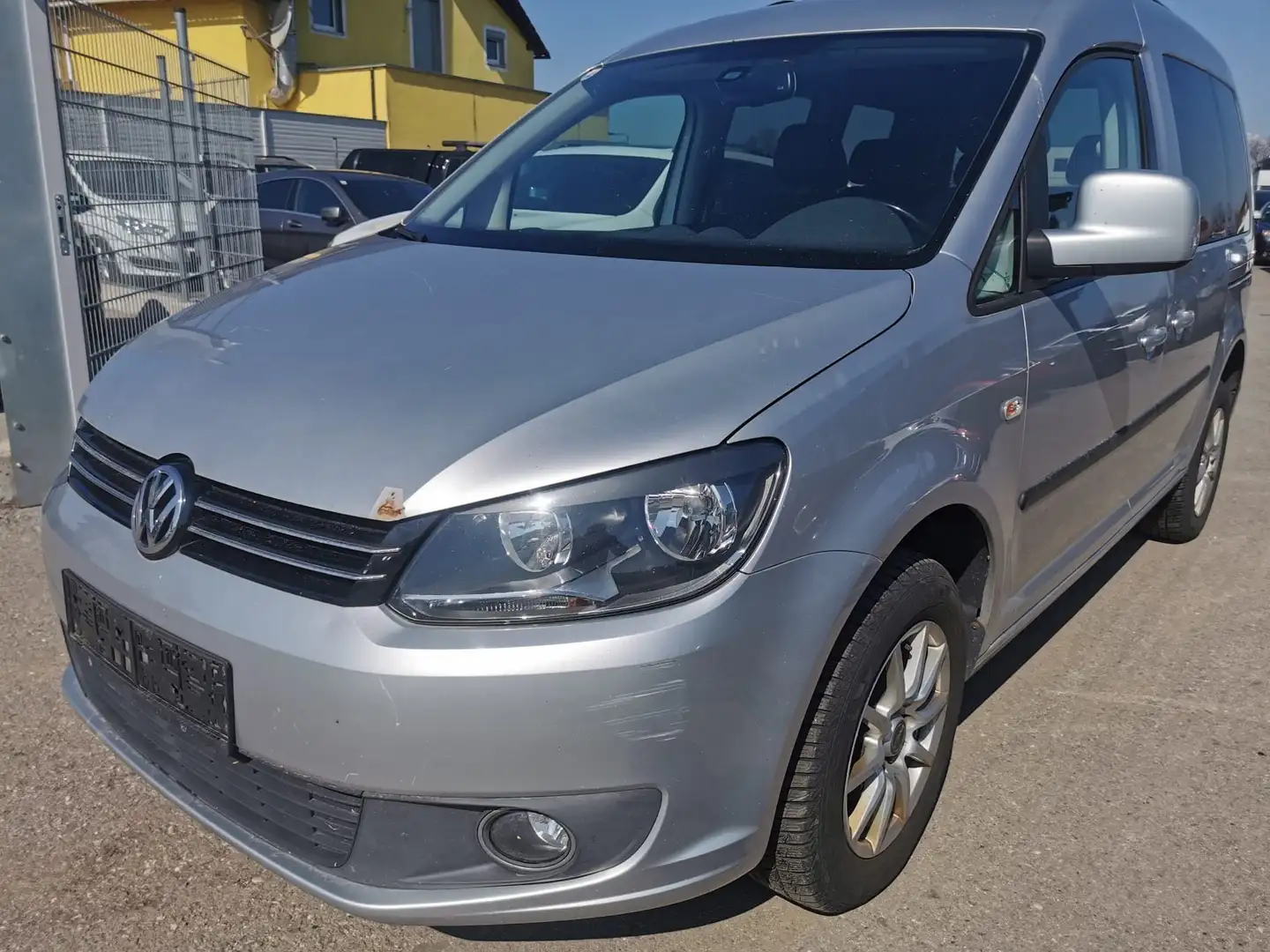 Volkswagen Caddy 2.0 Grau - 2