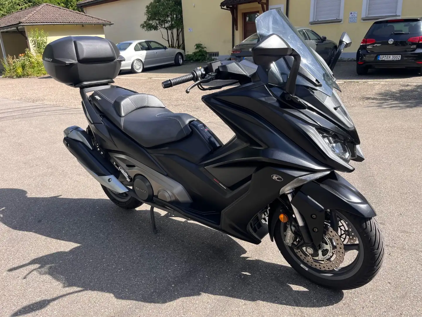 Kymco AK 550 AUS 1.HAND *NAVI *KEYLESS * TOP Zwart - 2
