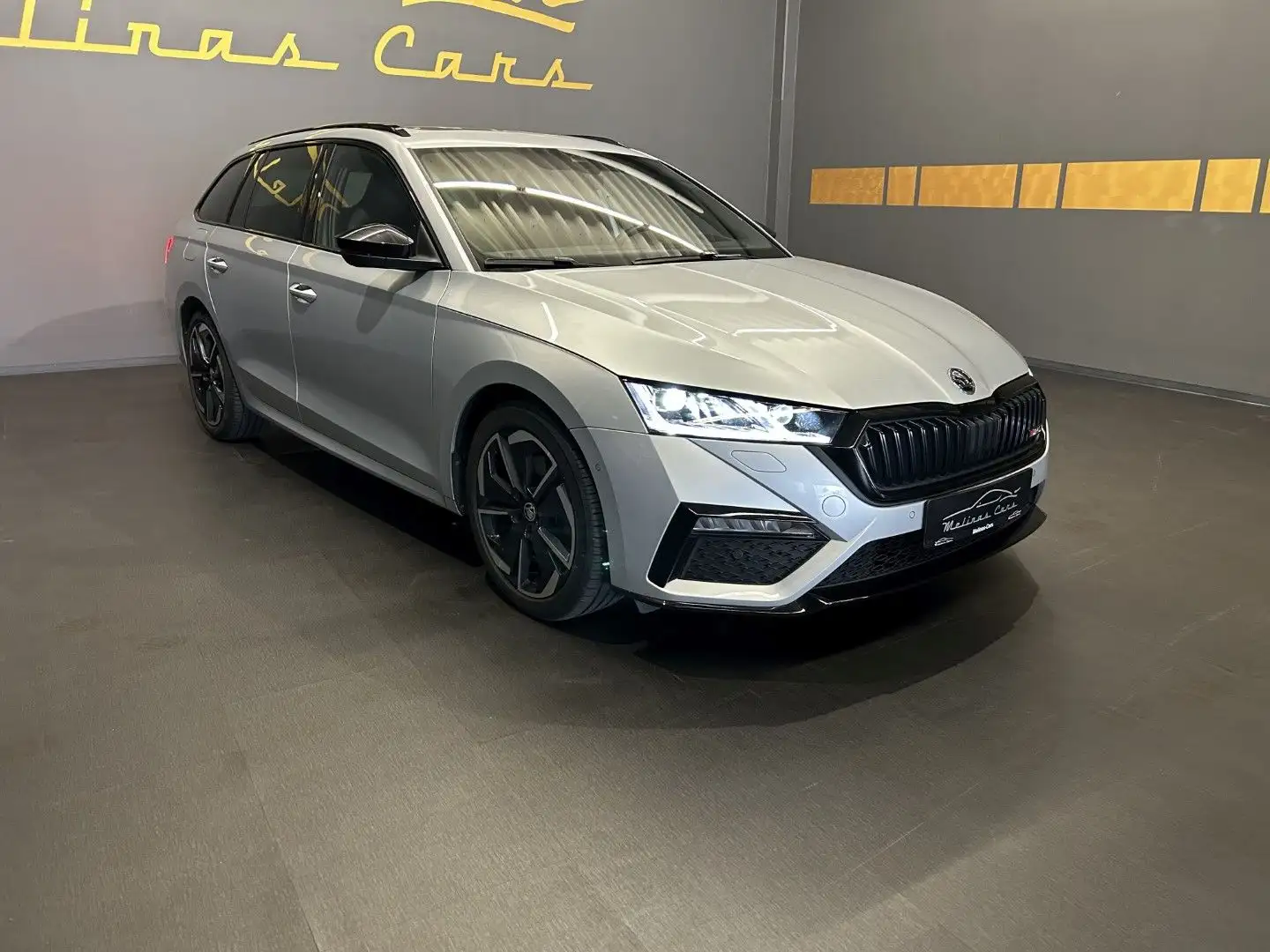 Skoda Octavia Combi RS,Aut,Panorama,Traumausstattung Argent - 2