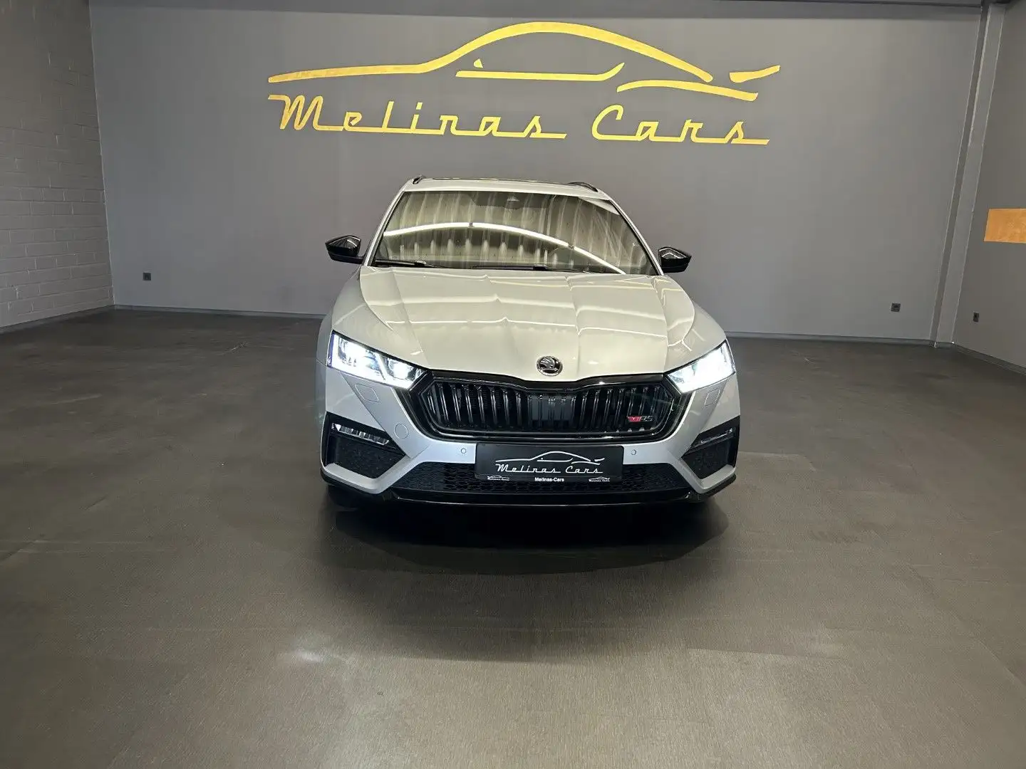 Skoda Octavia Combi RS,Aut,Panorama,Traumausstattung Argent - 1