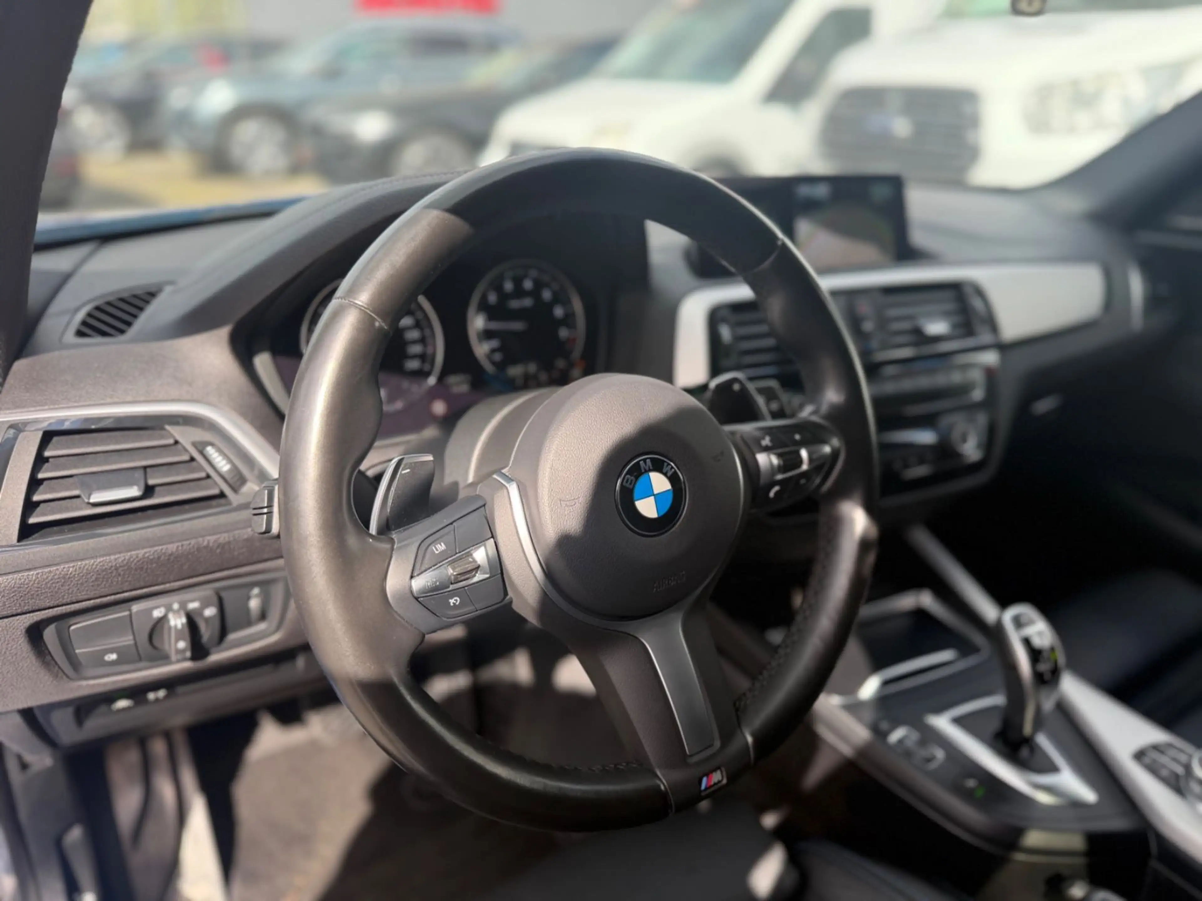 BMW 140 Limousine Special Edition H&K Kamera — photo 11