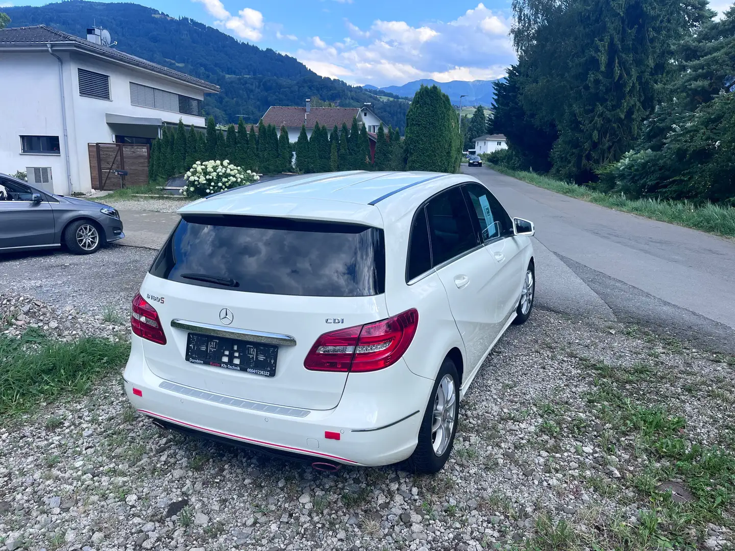 Mercedes-Benz B 180 CDI A-Edition Plus Aut. PLUS - 2