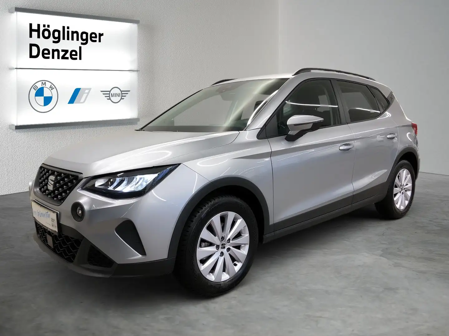 SEAT Arona Arona 1,0 Eco TSI Reference Silber - 2