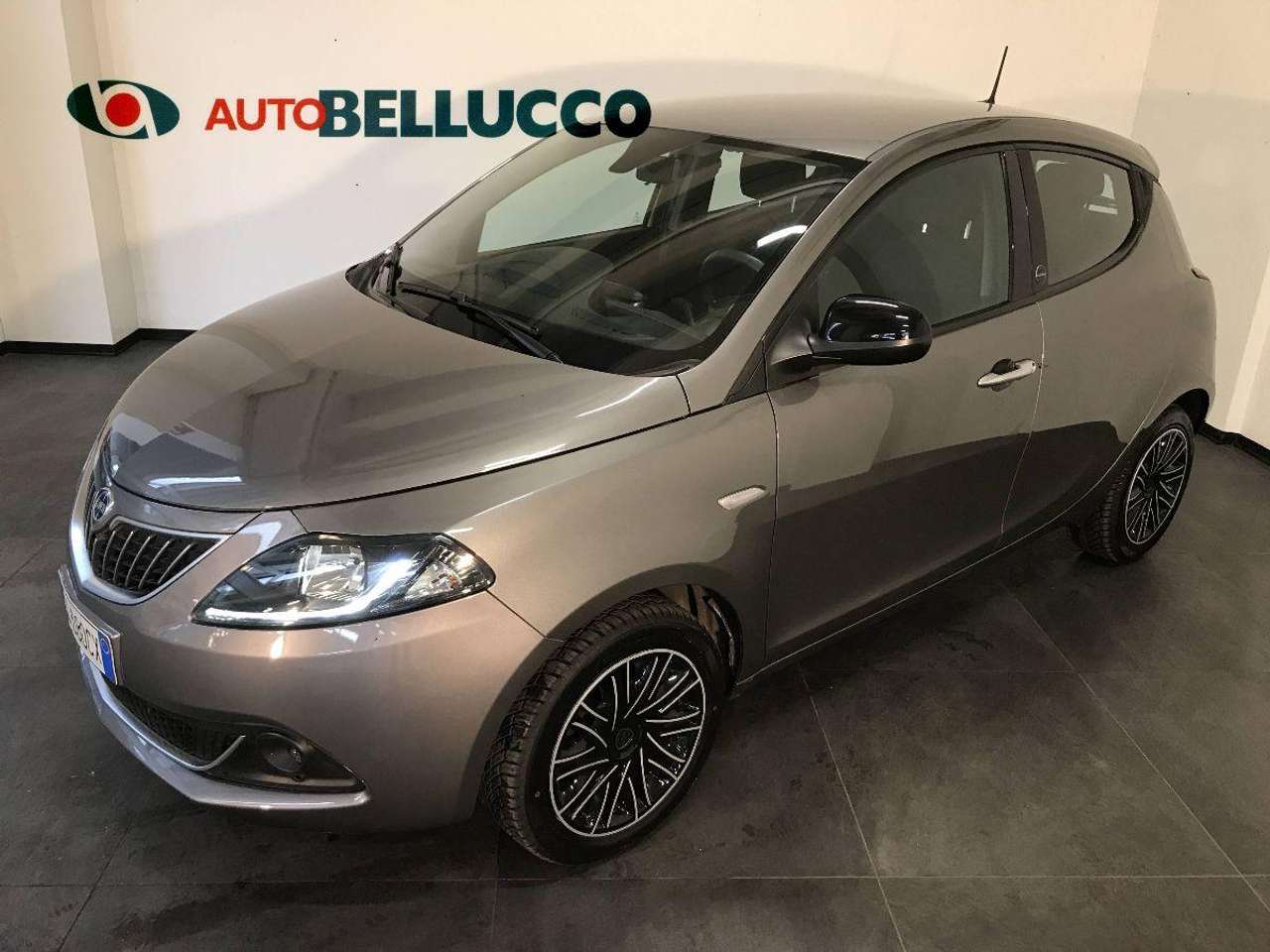 Lancia Ypsilon 1.0 FireFly 5p. S&S Hybrid Gold