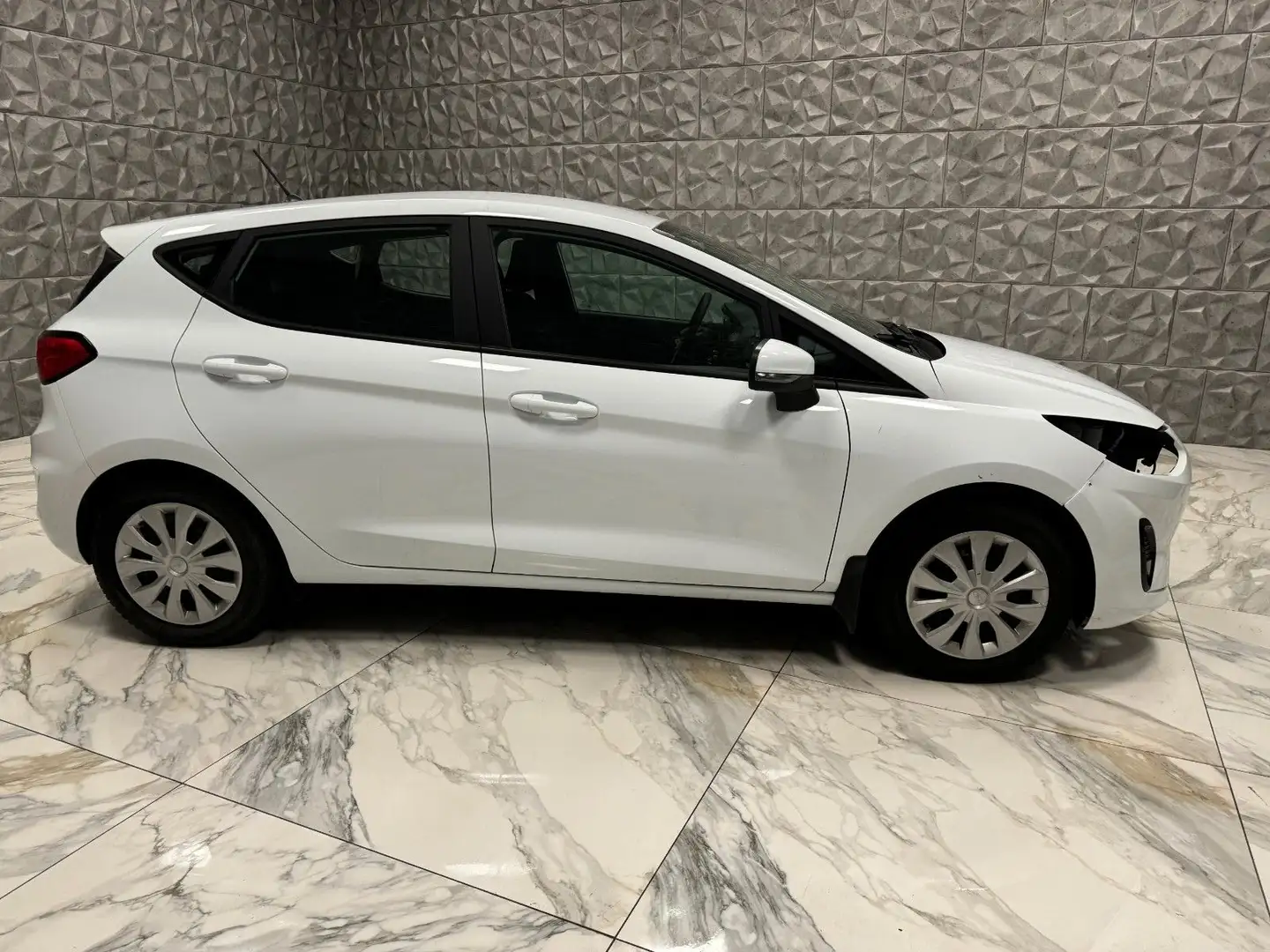 Ford Fiesta Cool & Connect Weiß - 1