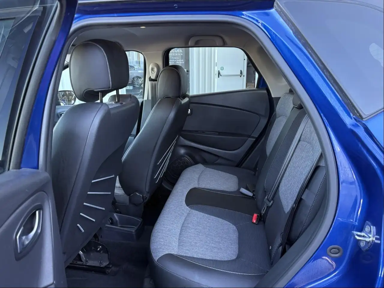 Renault Captur — photo 6