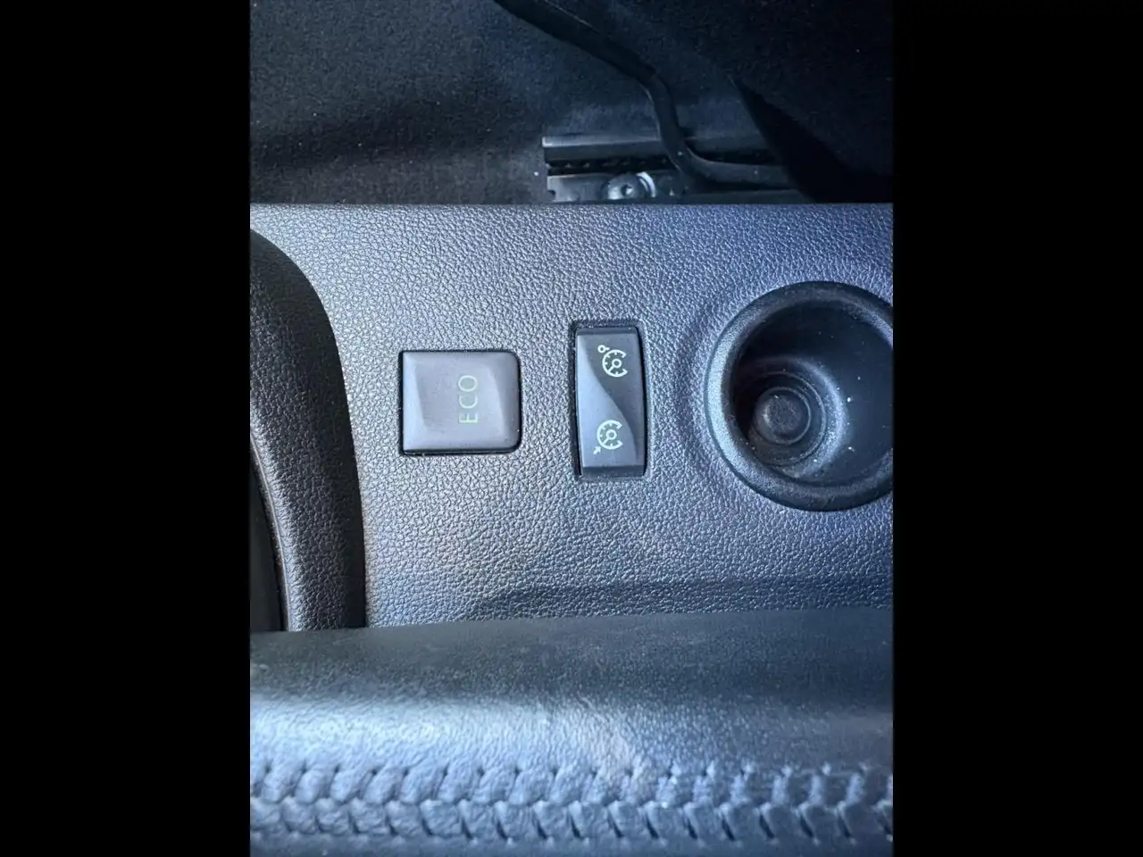 Renault Captur — photo 13