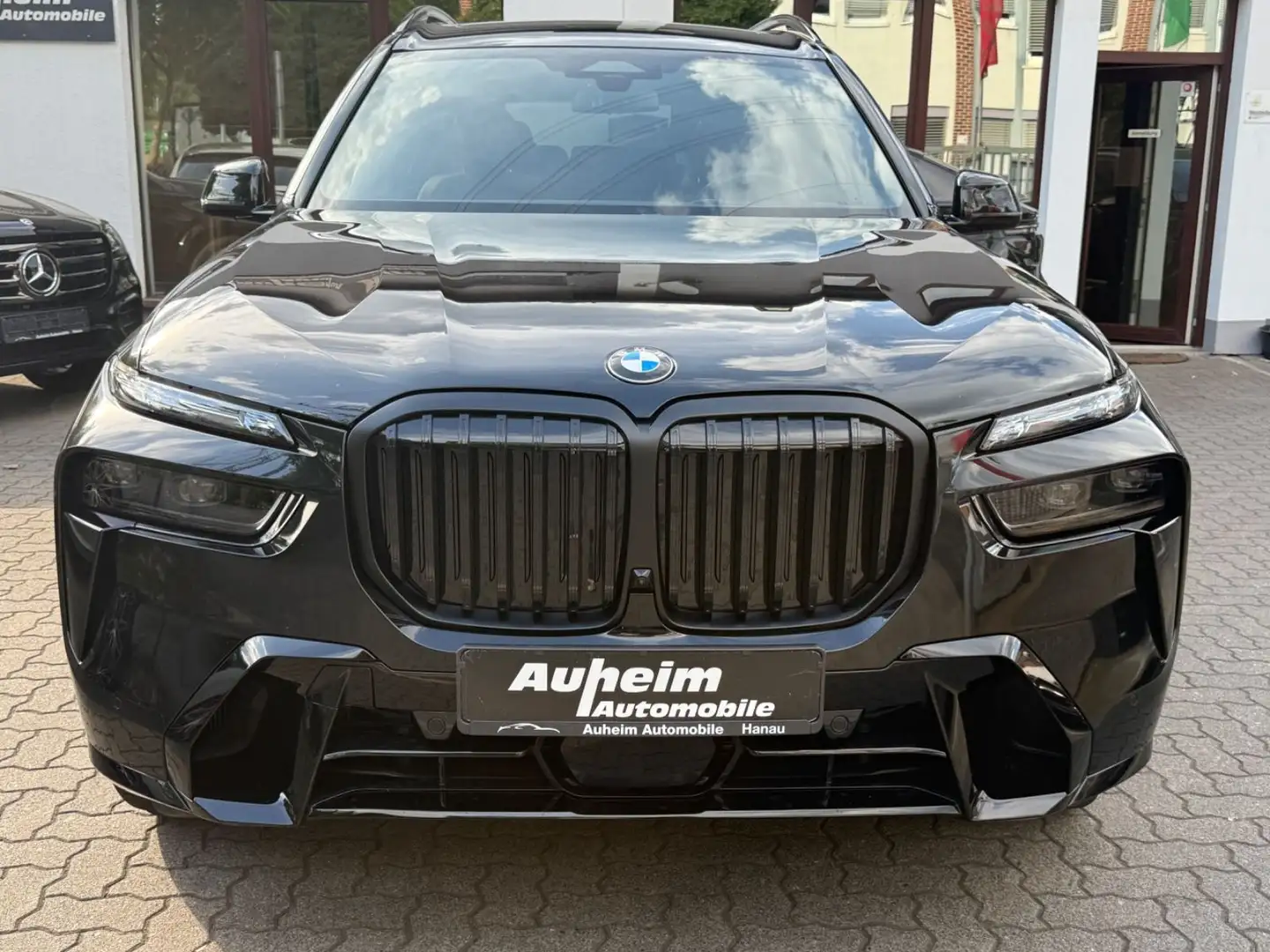 BMW X7 xDrive40d M Sportpaket Pro Pano Kristall Noir - 2